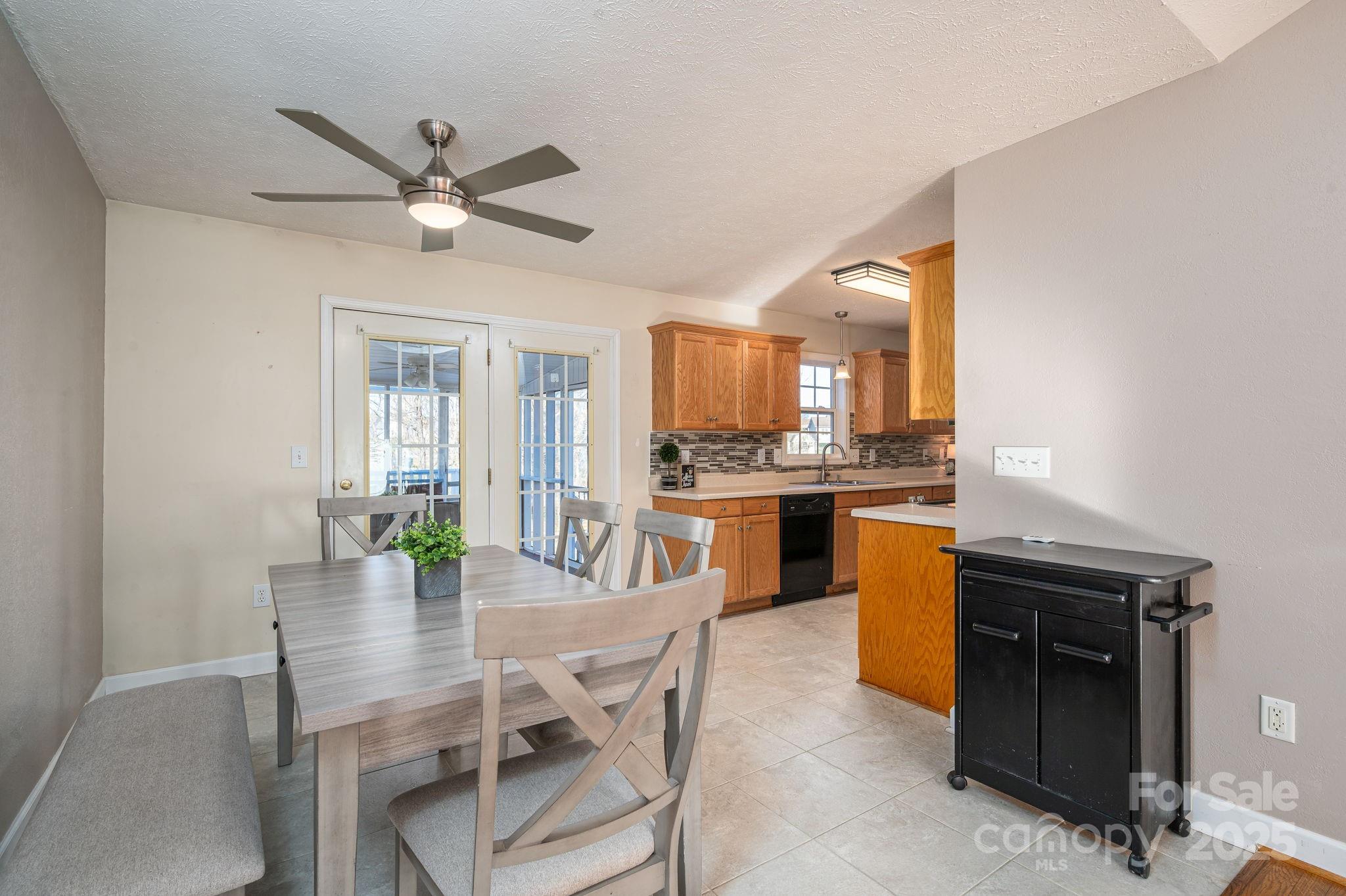 1486 Clear Creek Lane