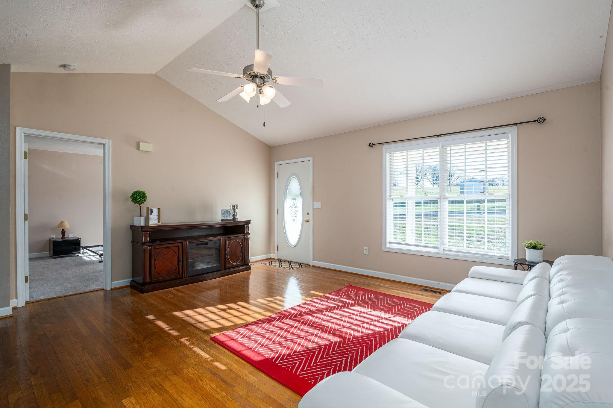 1486 Clear Creek Lane