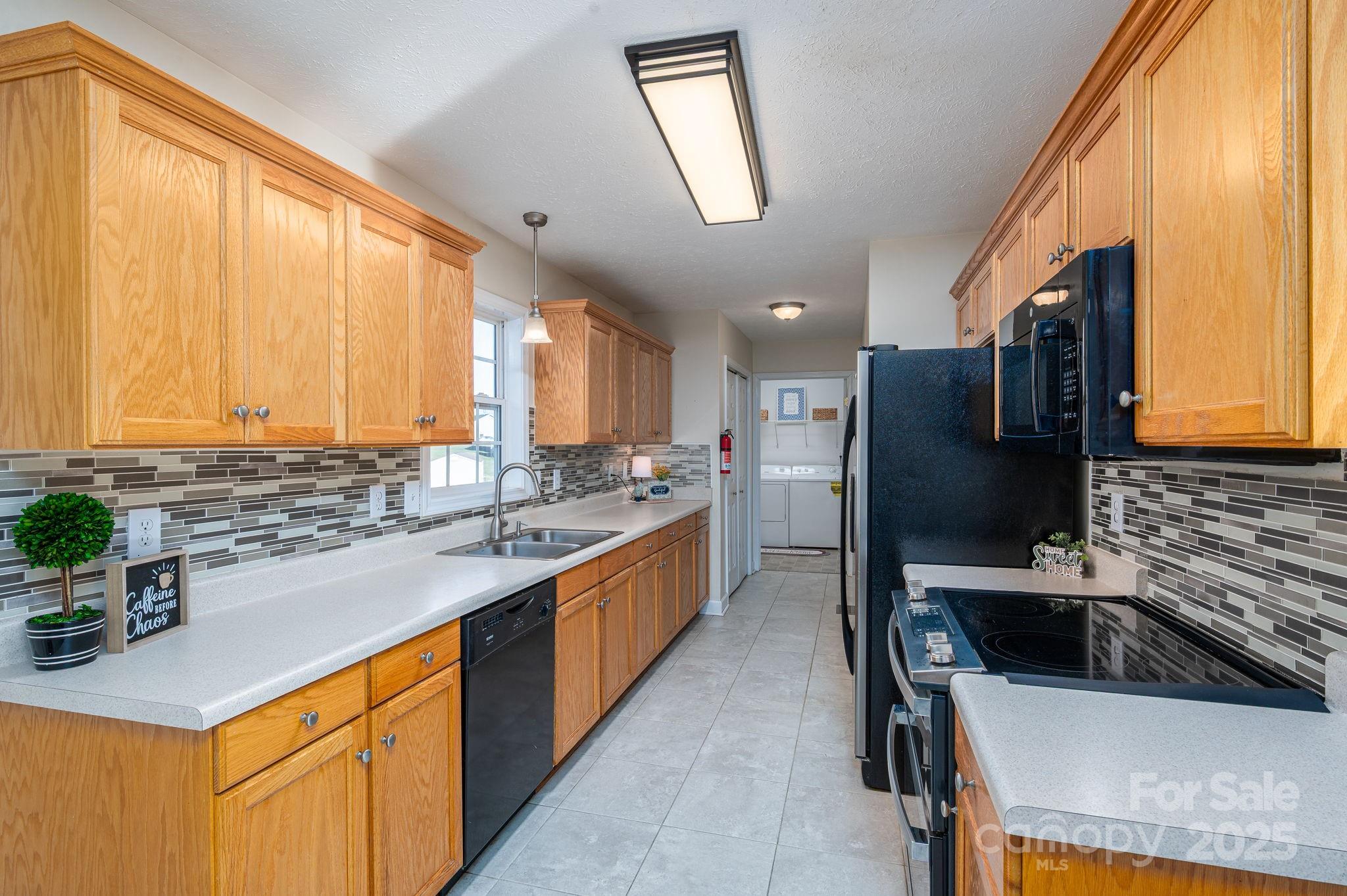 1486 Clear Creek Lane