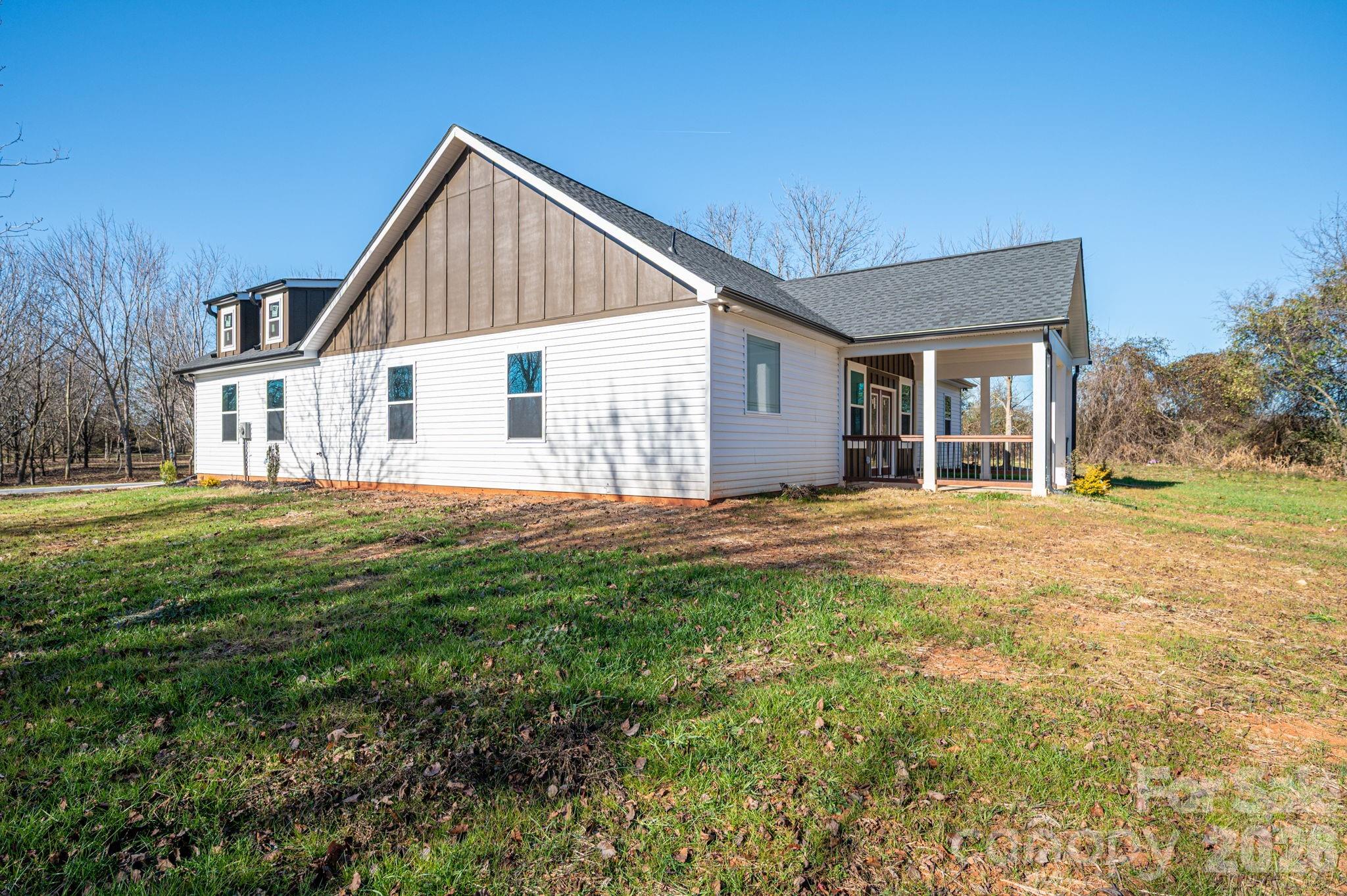 1246 Bob Falls Road