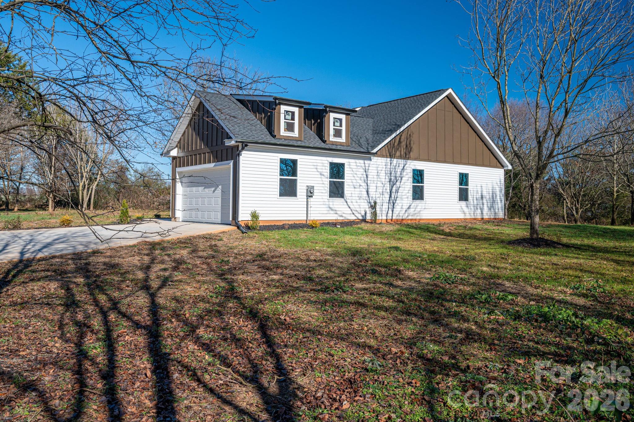 1246 Bob Falls Road