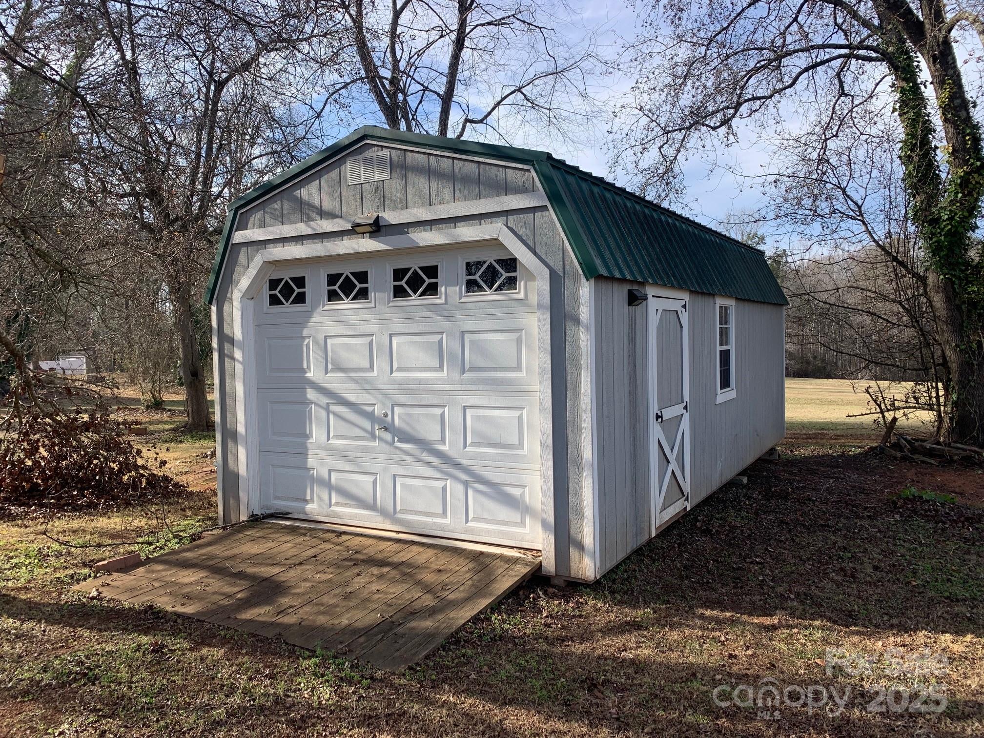 1236 Zeb Haynes Road