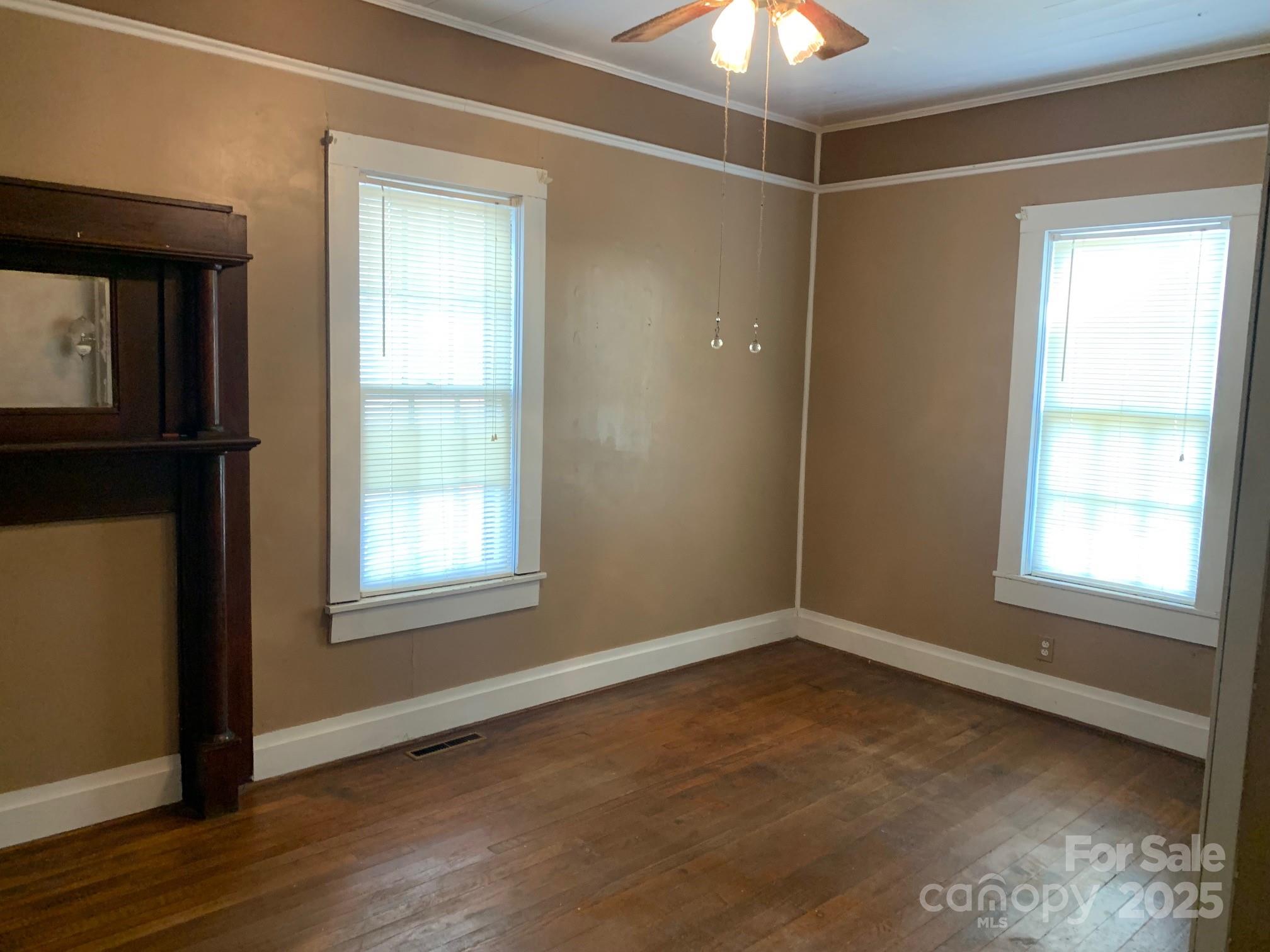 1236 Zeb Haynes Road