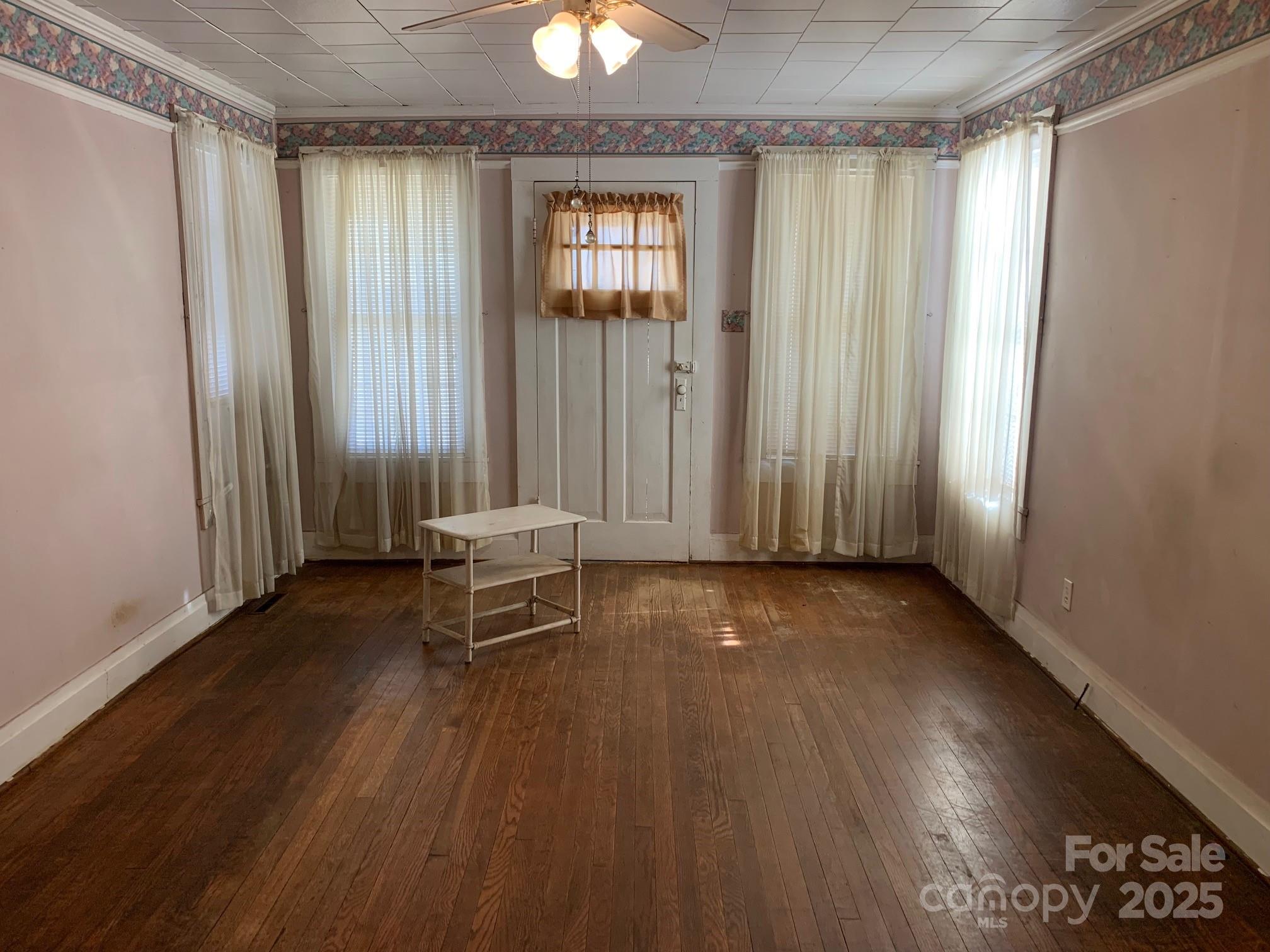 1236 Zeb Haynes Road