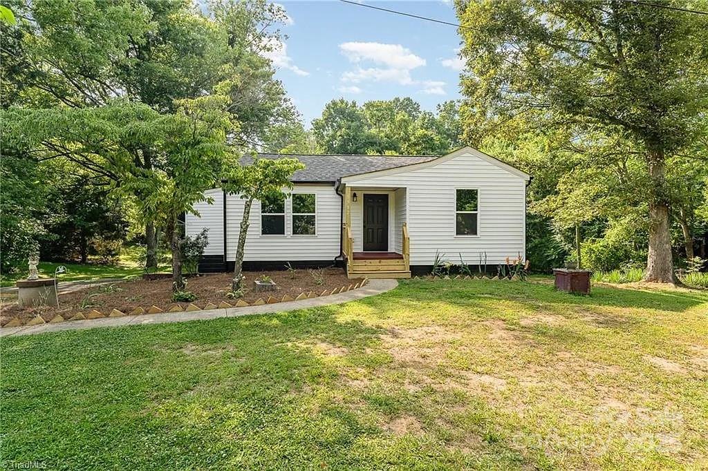 5582 Davis Road