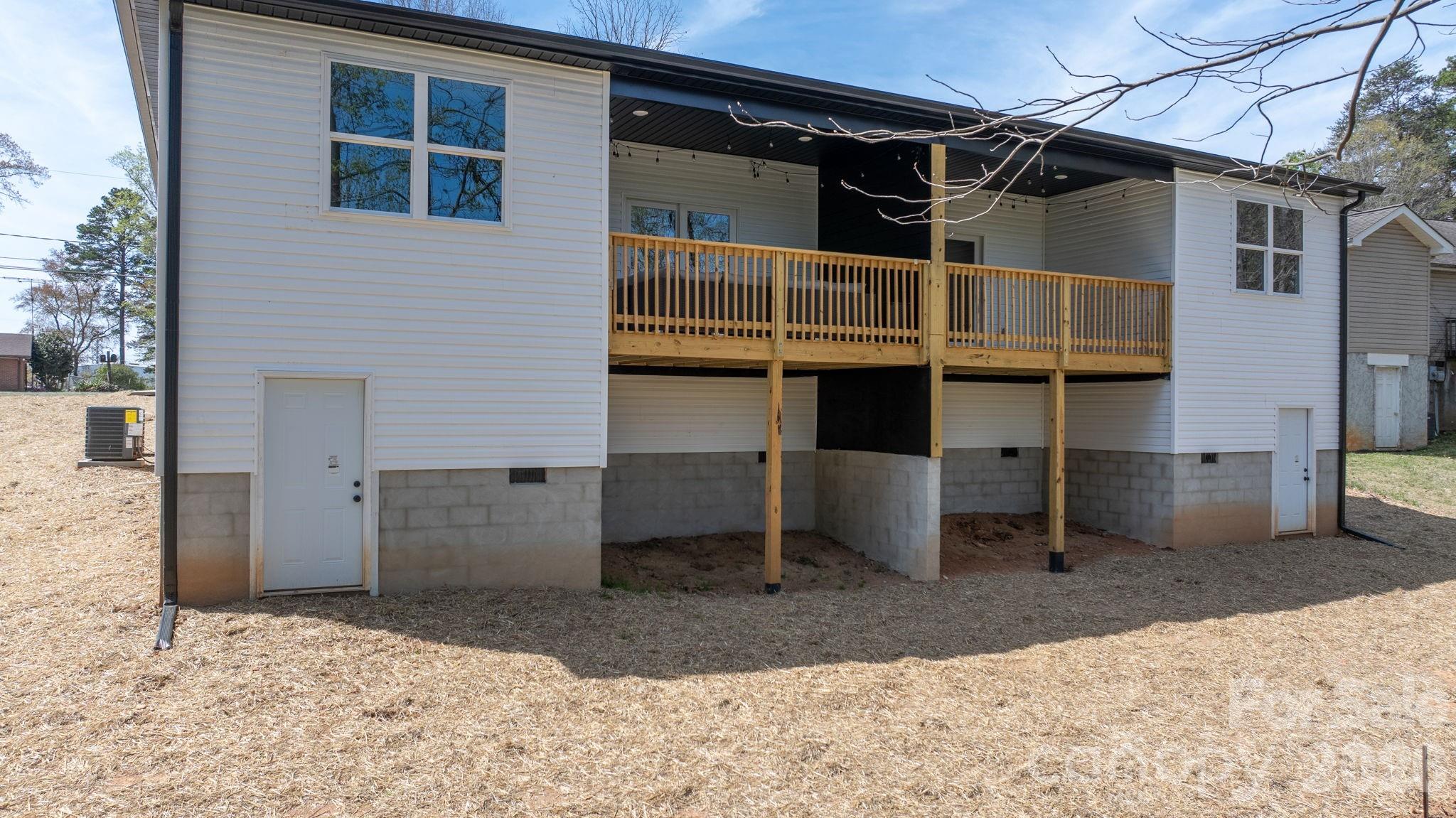 1141 & 1143 12th Street Drive SW