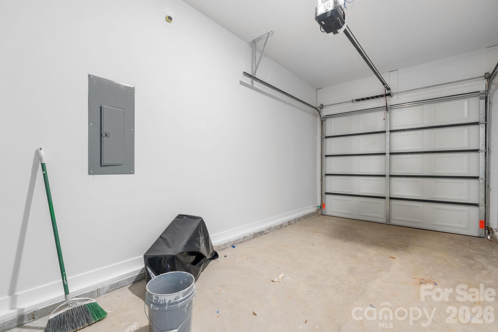 1141 & 1143 12th Street Drive SW