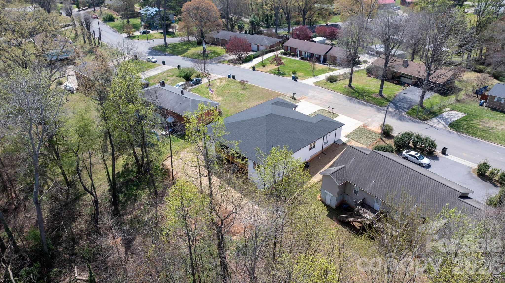 1141 & 1143 12th Street Drive SW