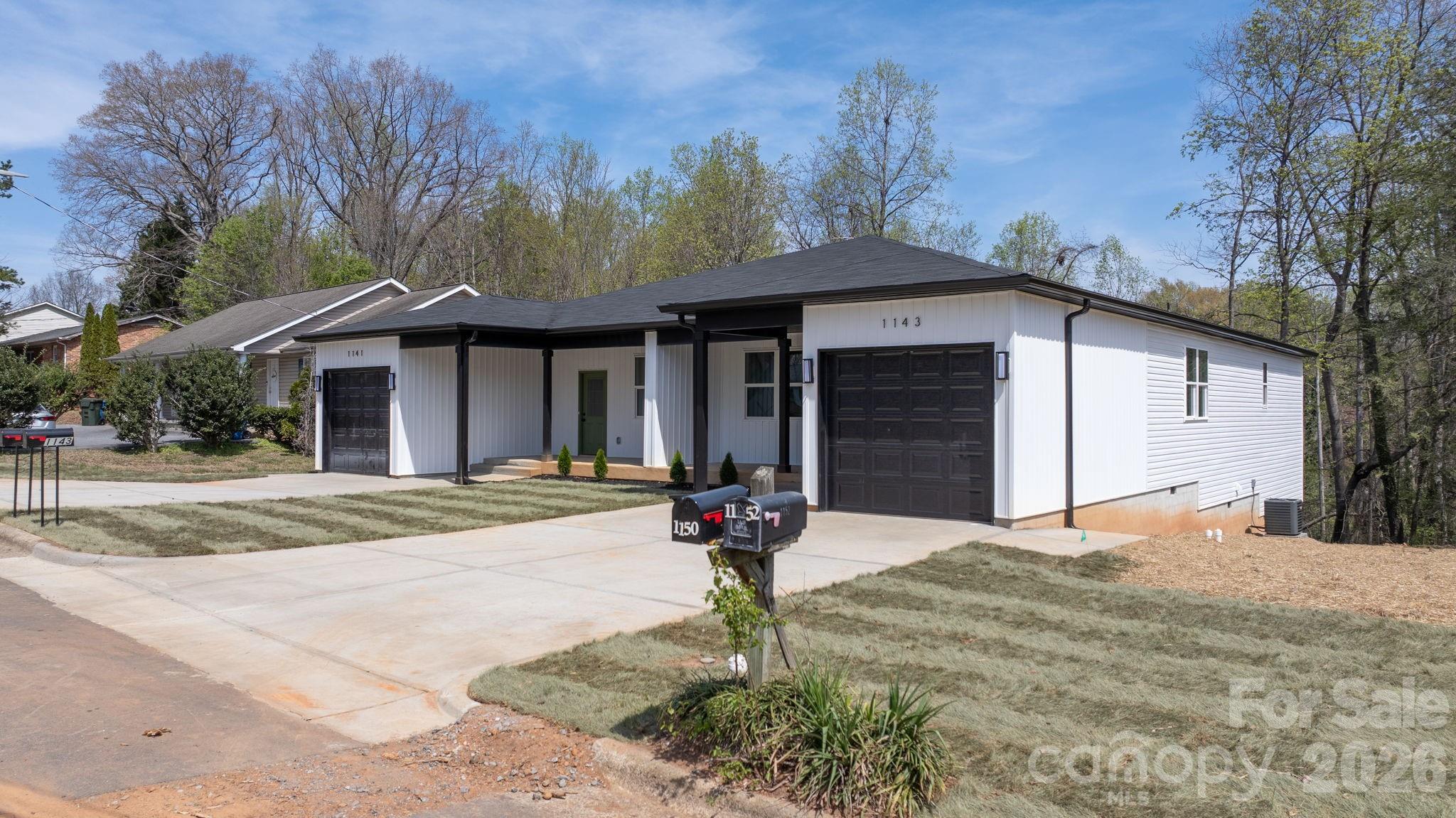 1141 & 1143 12th Street Drive SW