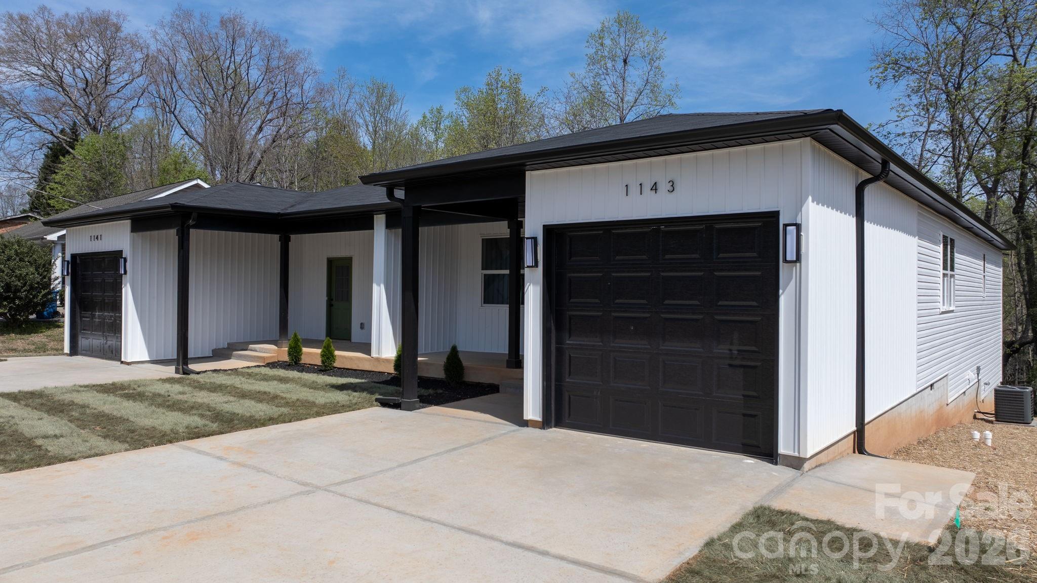 1141 & 1143 12th Street Drive SW