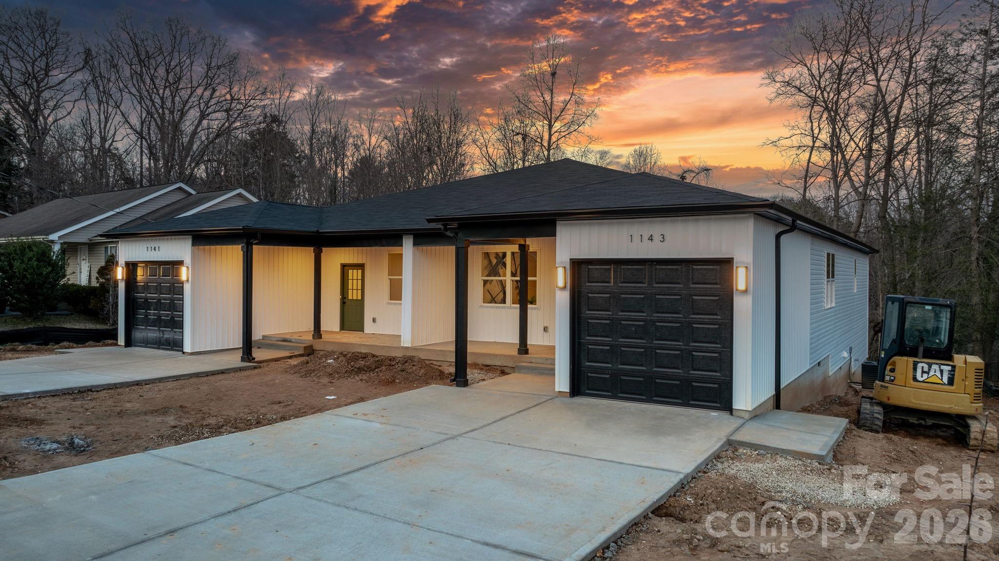 1141 & 1143 12th Street Drive SW