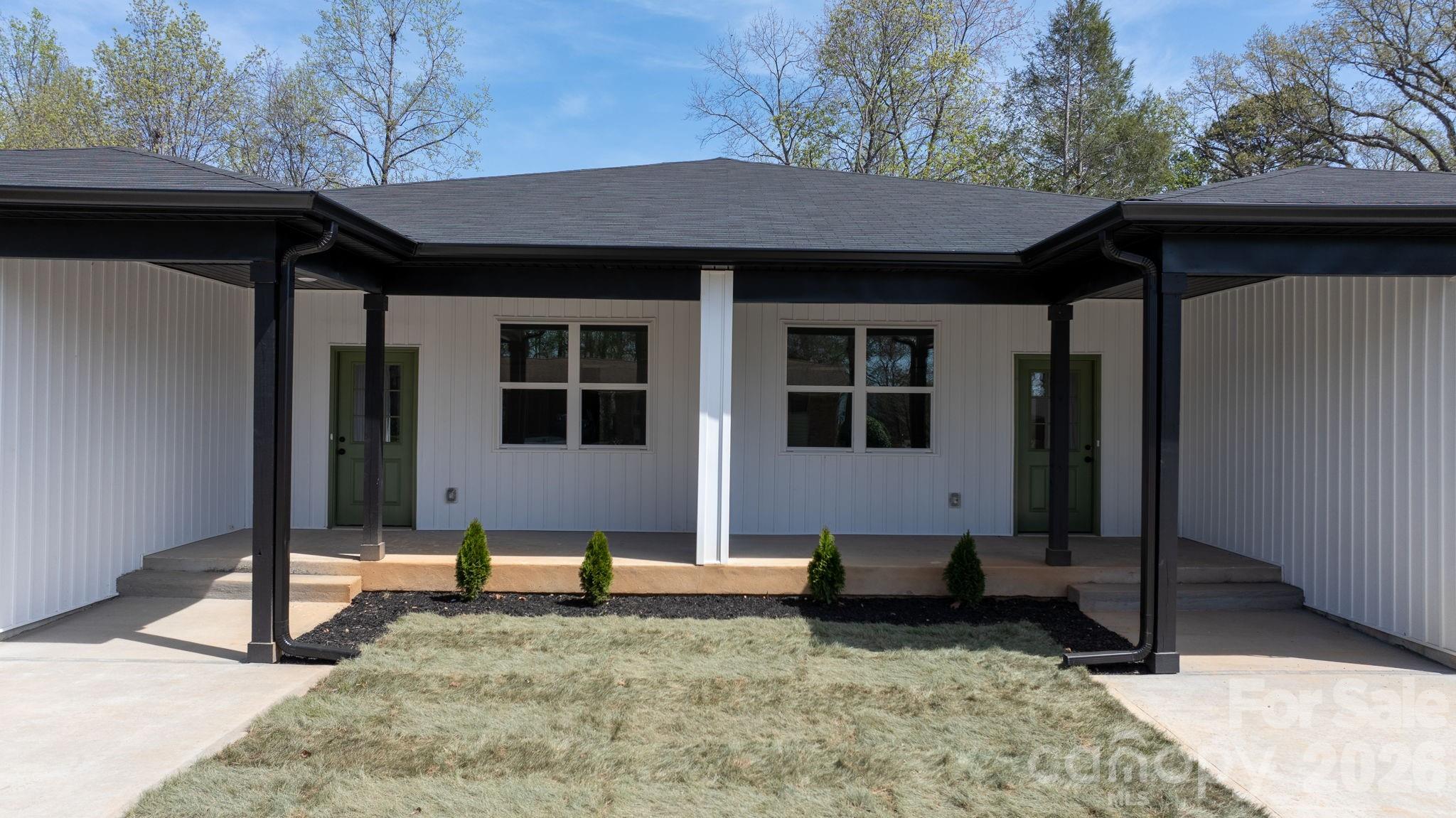 1141 & 1143 12th Street Drive SW