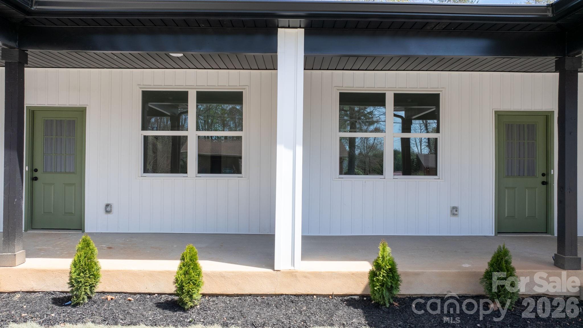 1141 & 1143 12th Street Drive SW