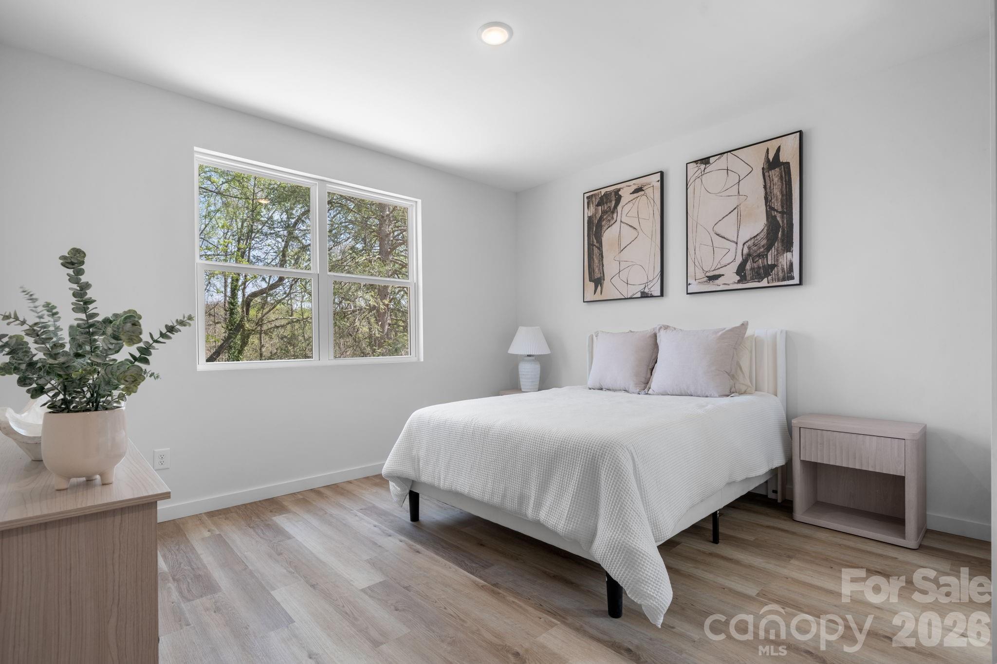 1141 & 1143 12th Street Drive SW