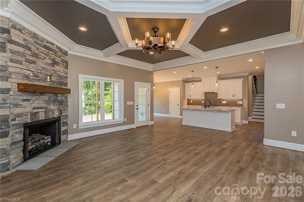 8181 Sanfords Creek Drive