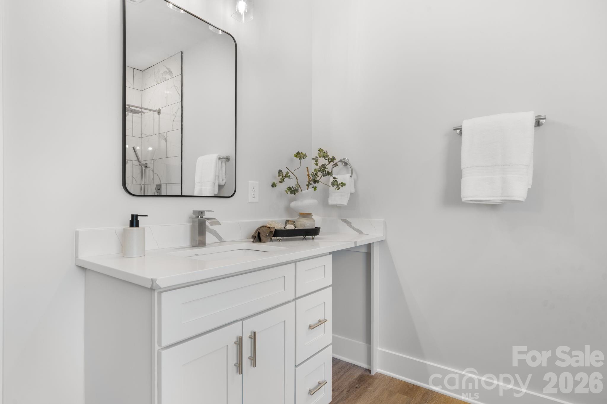 1213 Creekside Drive