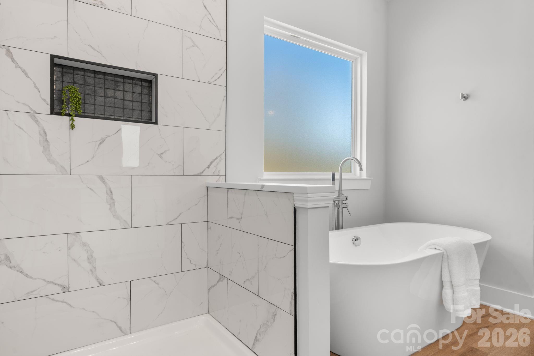 1213 Creekside Drive