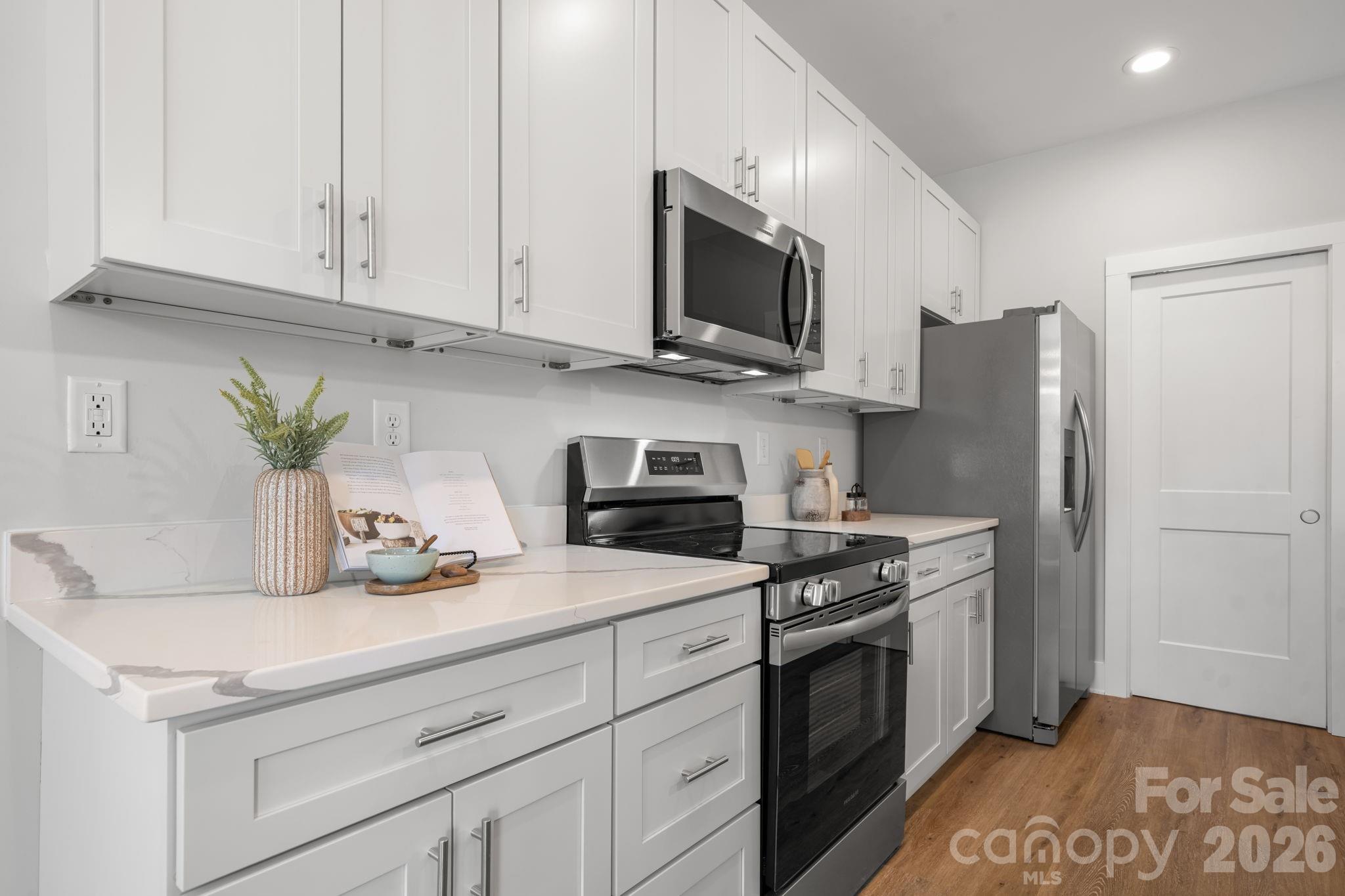 1213 Creekside Drive