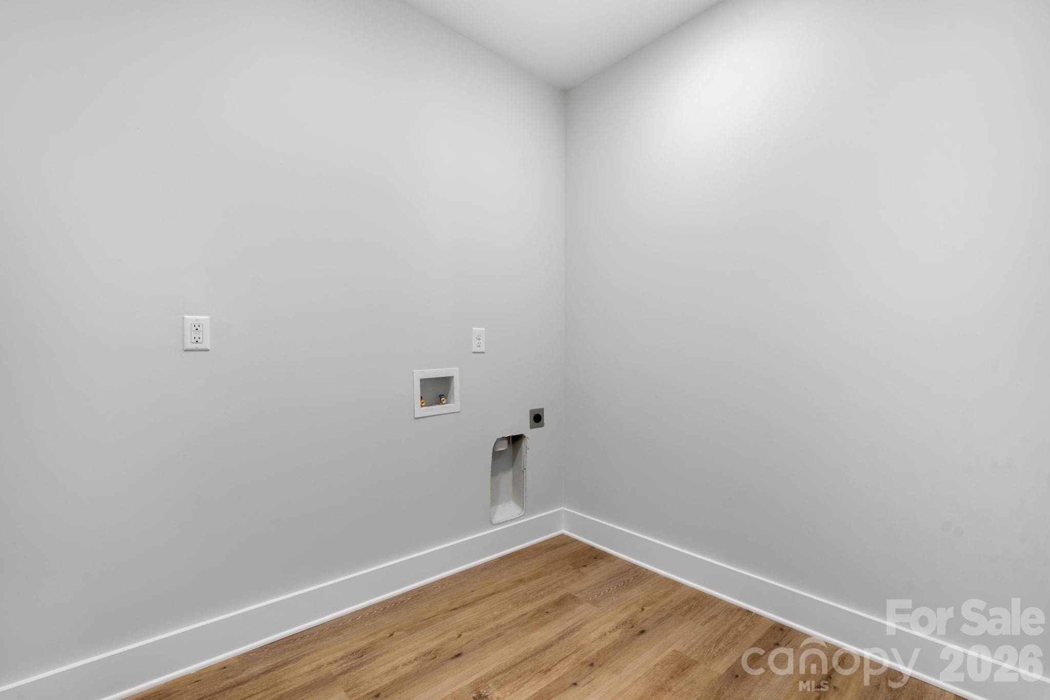 1213 Creekside Drive