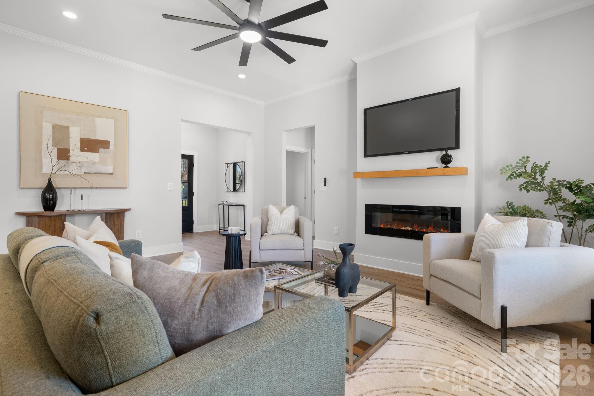 1213 Creekside Drive