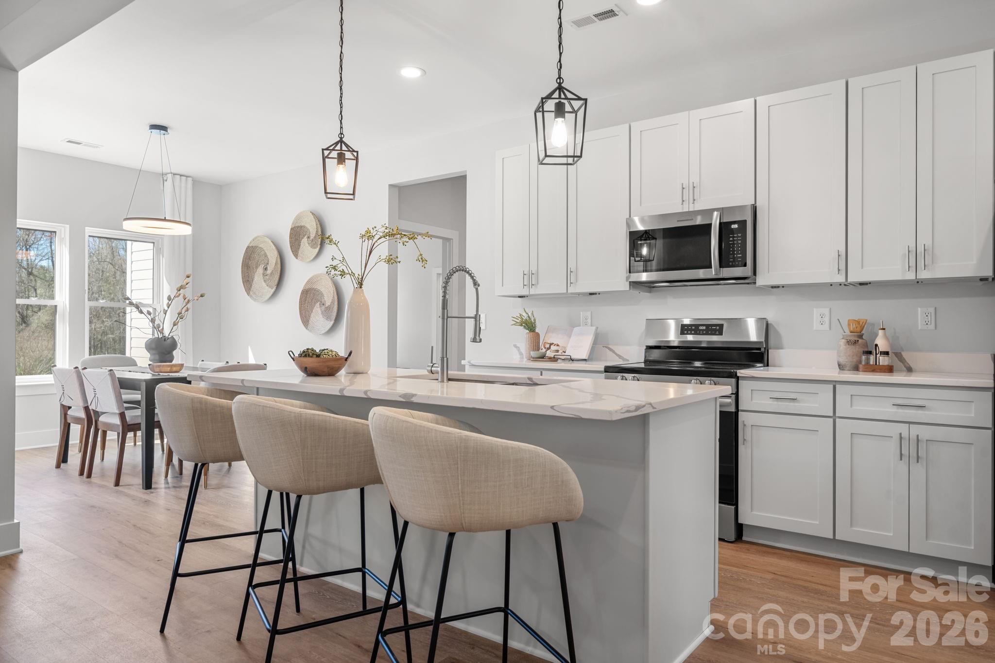 1213 Creekside Drive