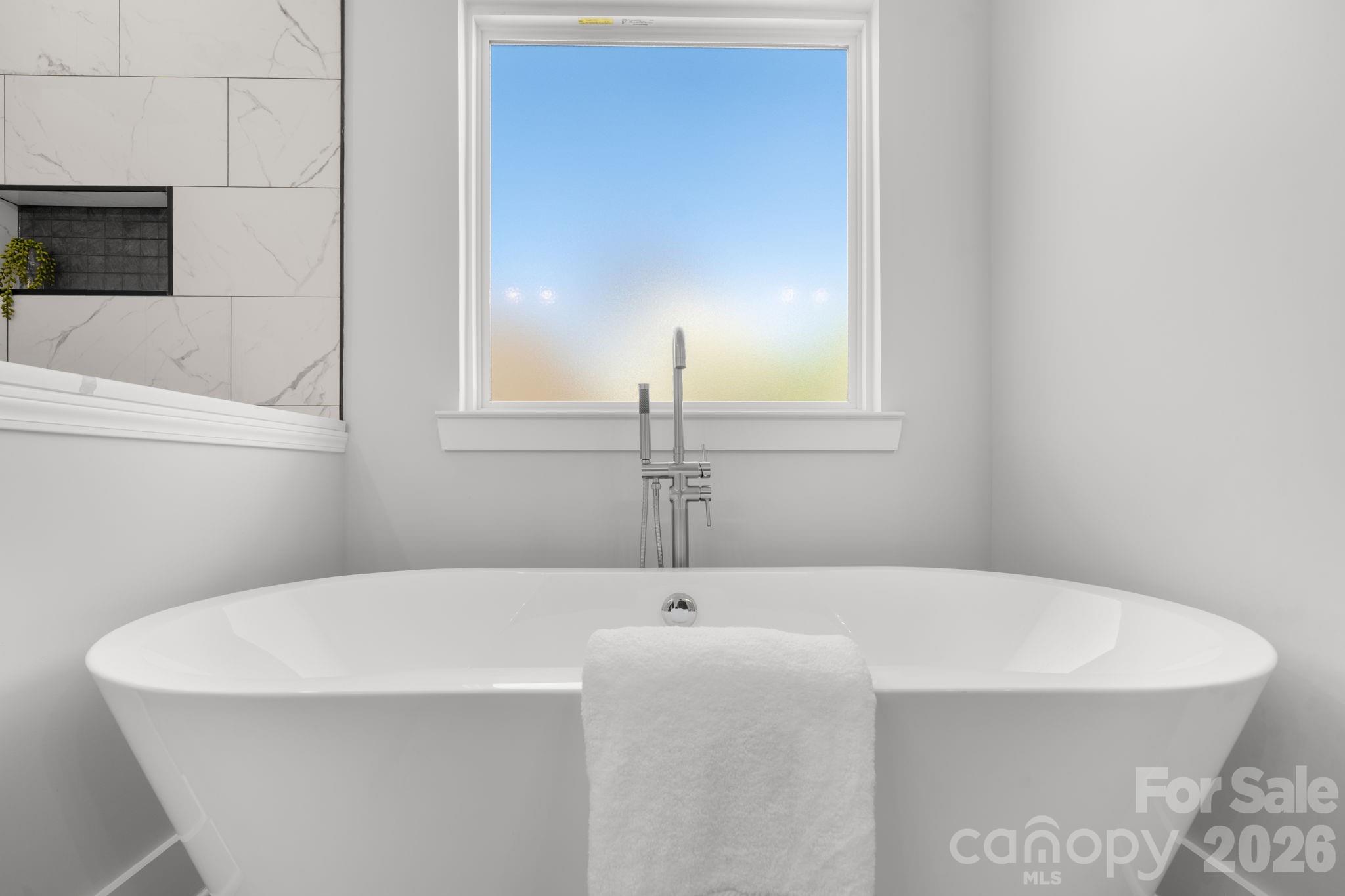 1213 Creekside Drive