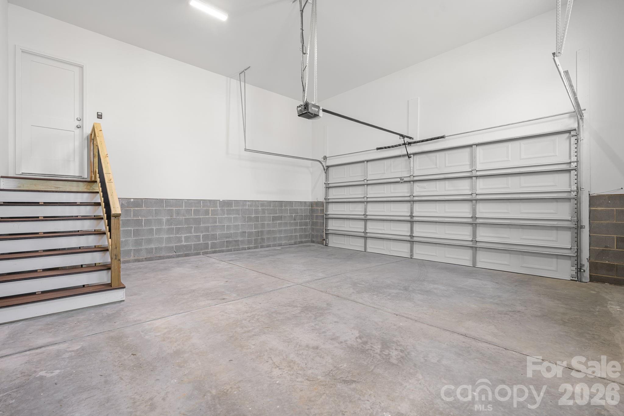 1213 Creekside Drive