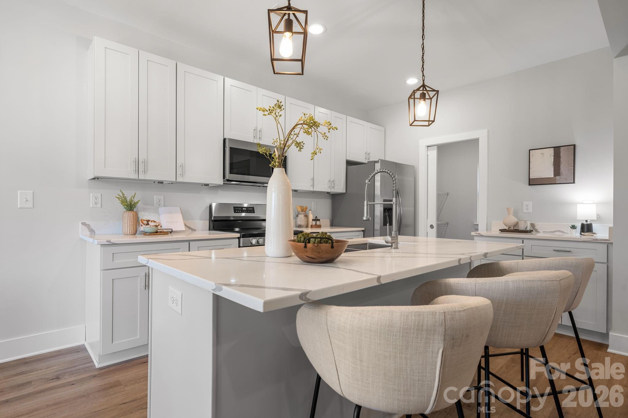 1213 Creekside Drive