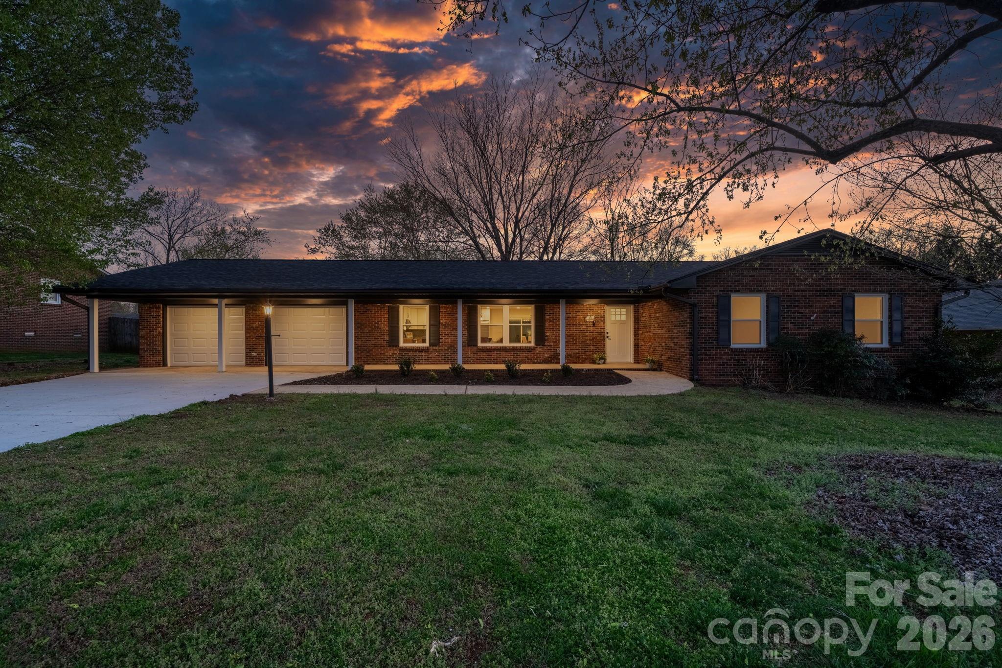 715 Sunridge Drive
