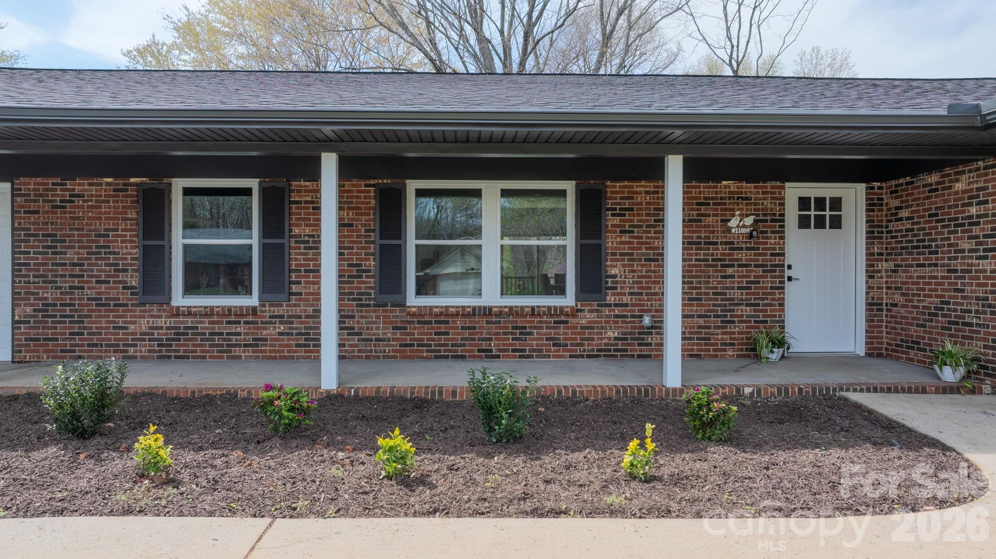 715 Sunridge Drive