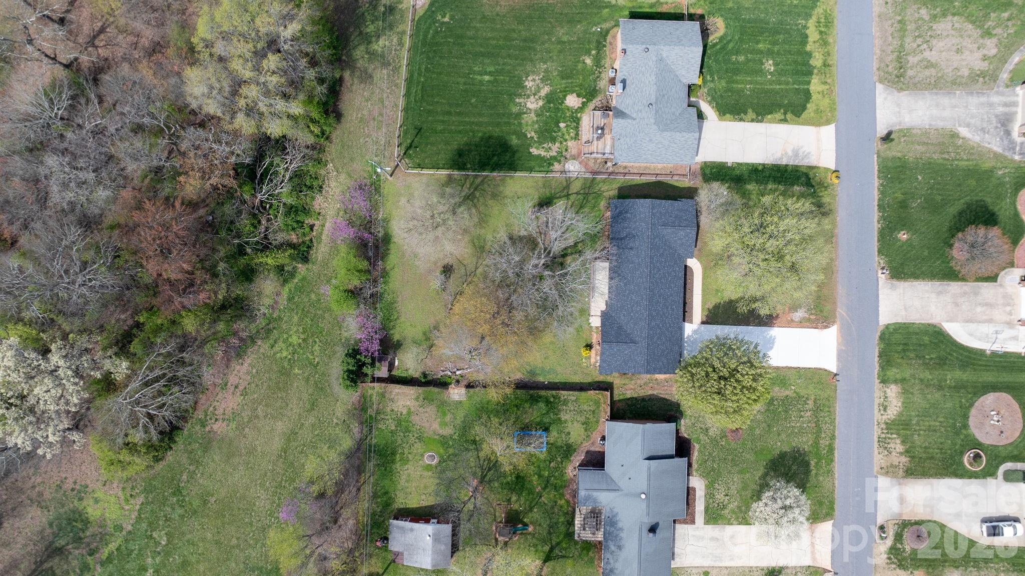 715 Sunridge Drive