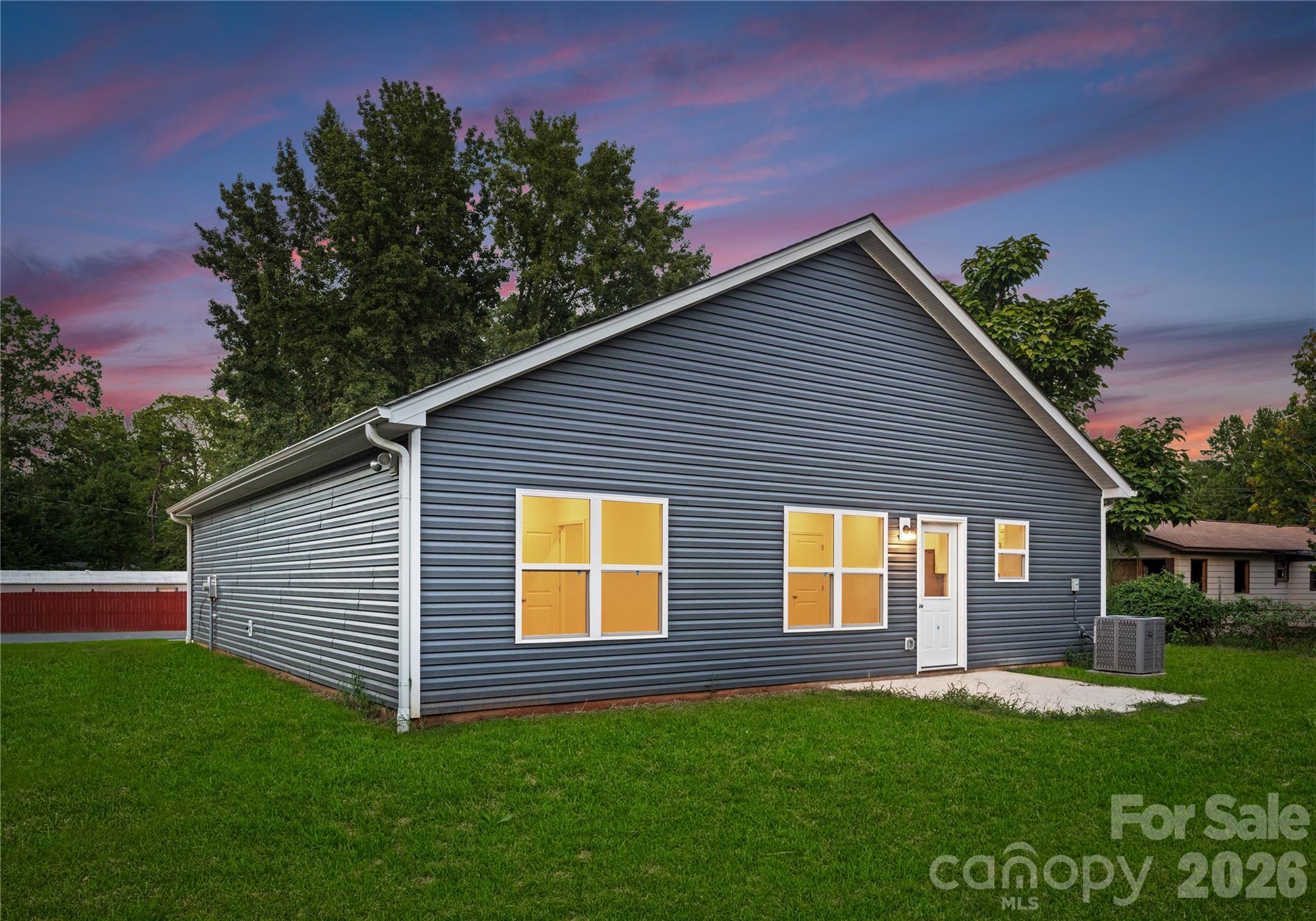 2807 17th Street Court NE