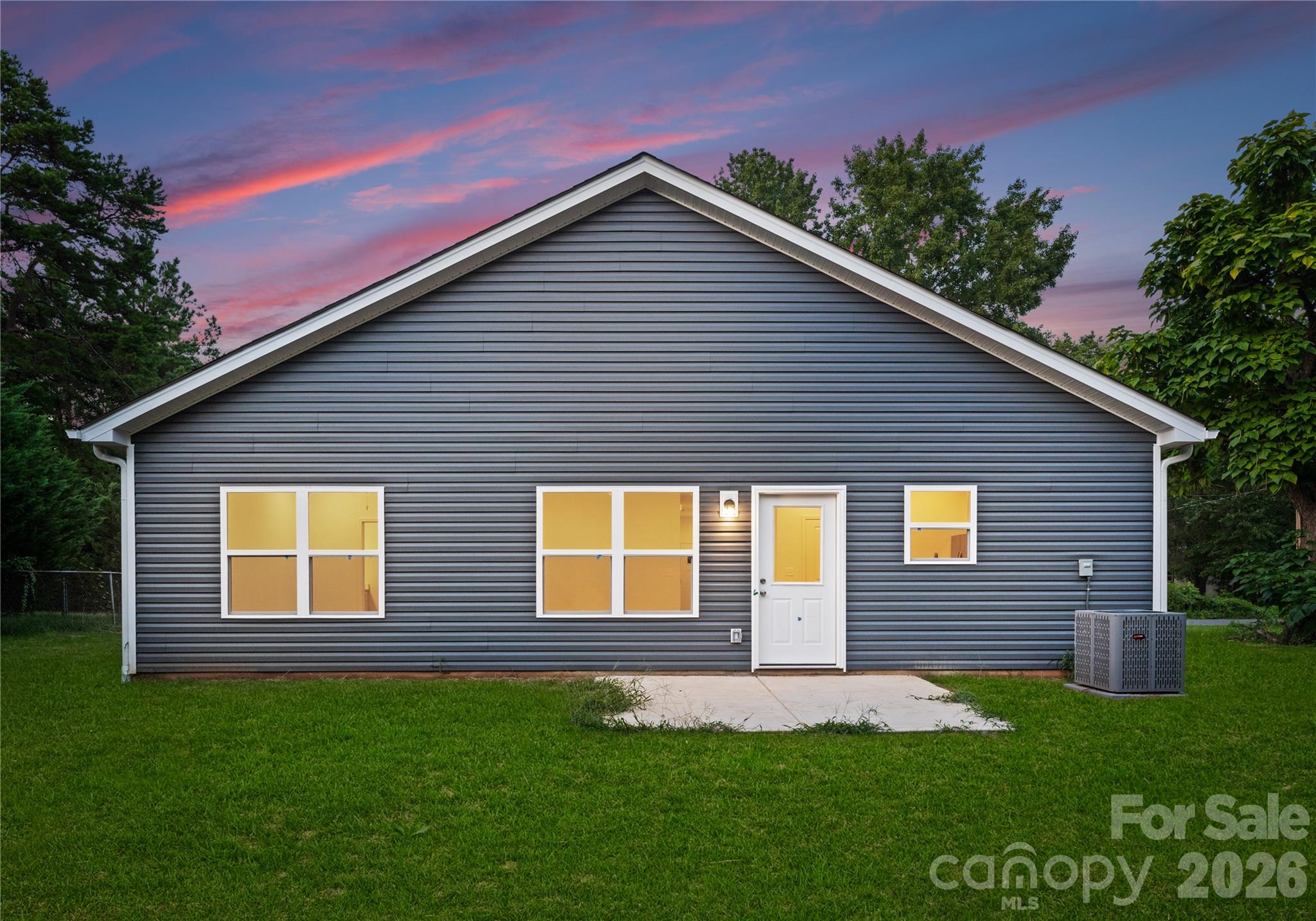 2807 17th Street Court NE