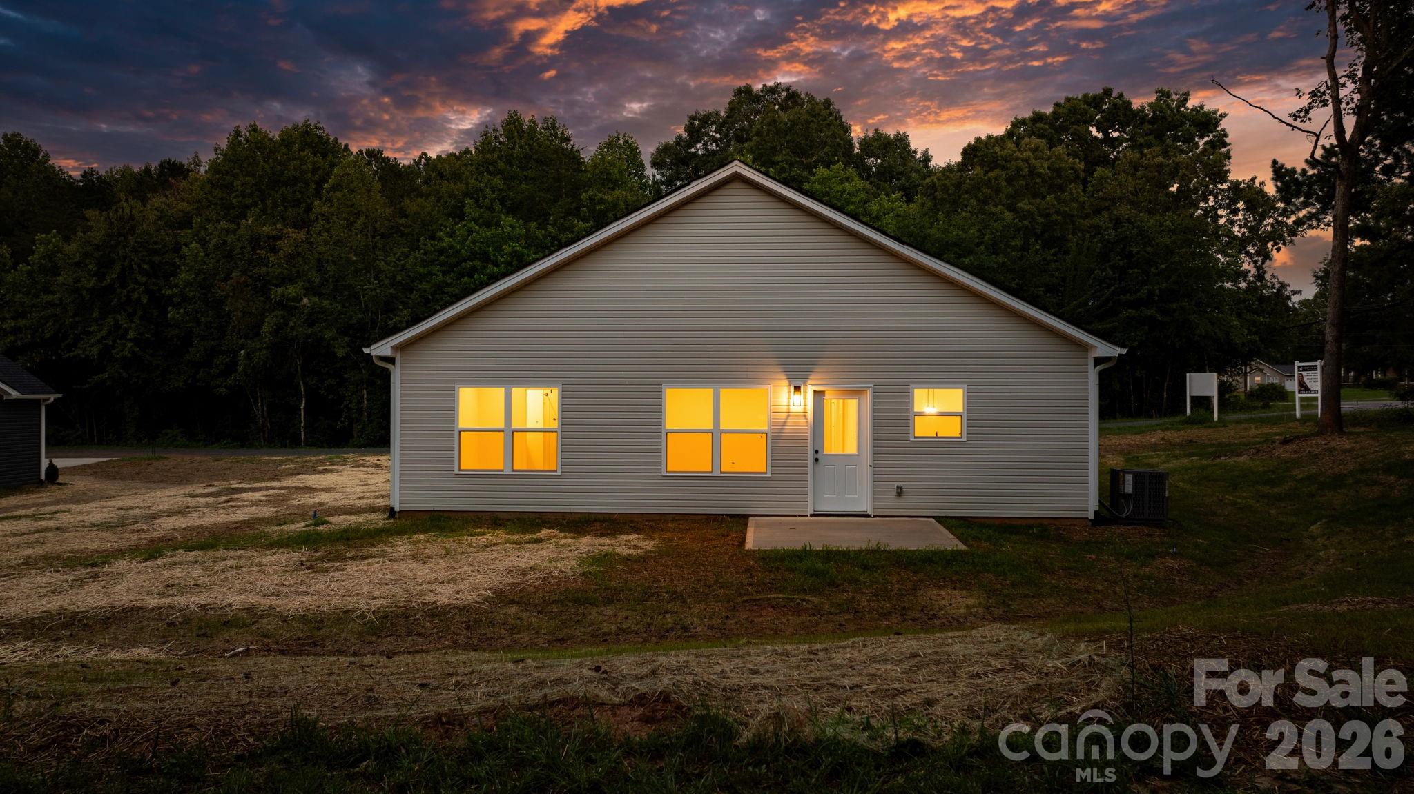 2807 17th Street Court NE