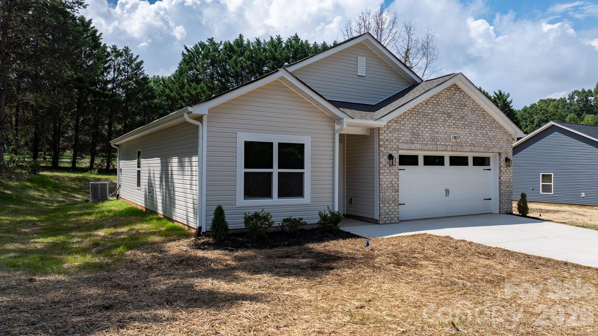 2807 17th Street Court NE