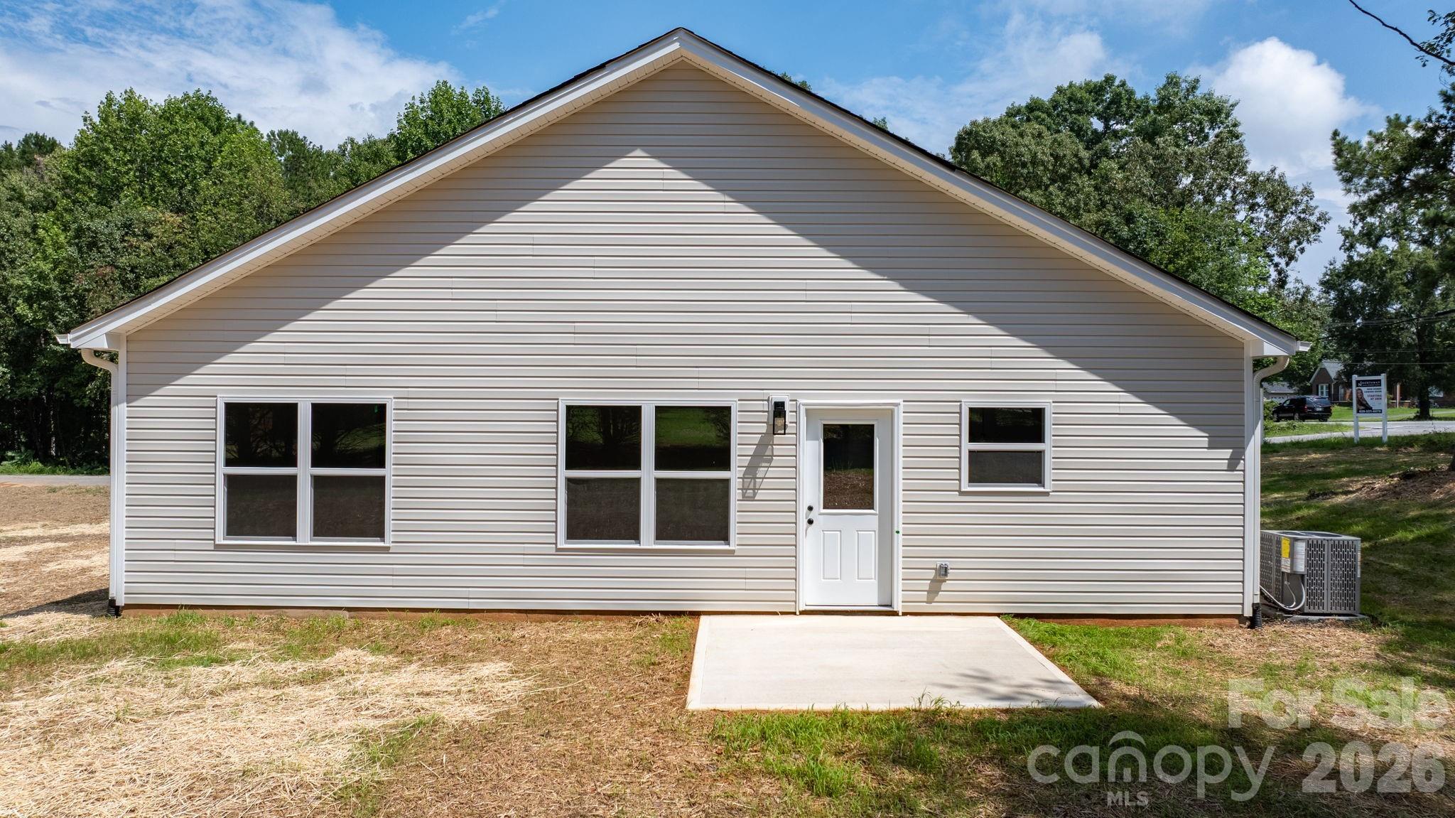 2807 17th Street Court NE