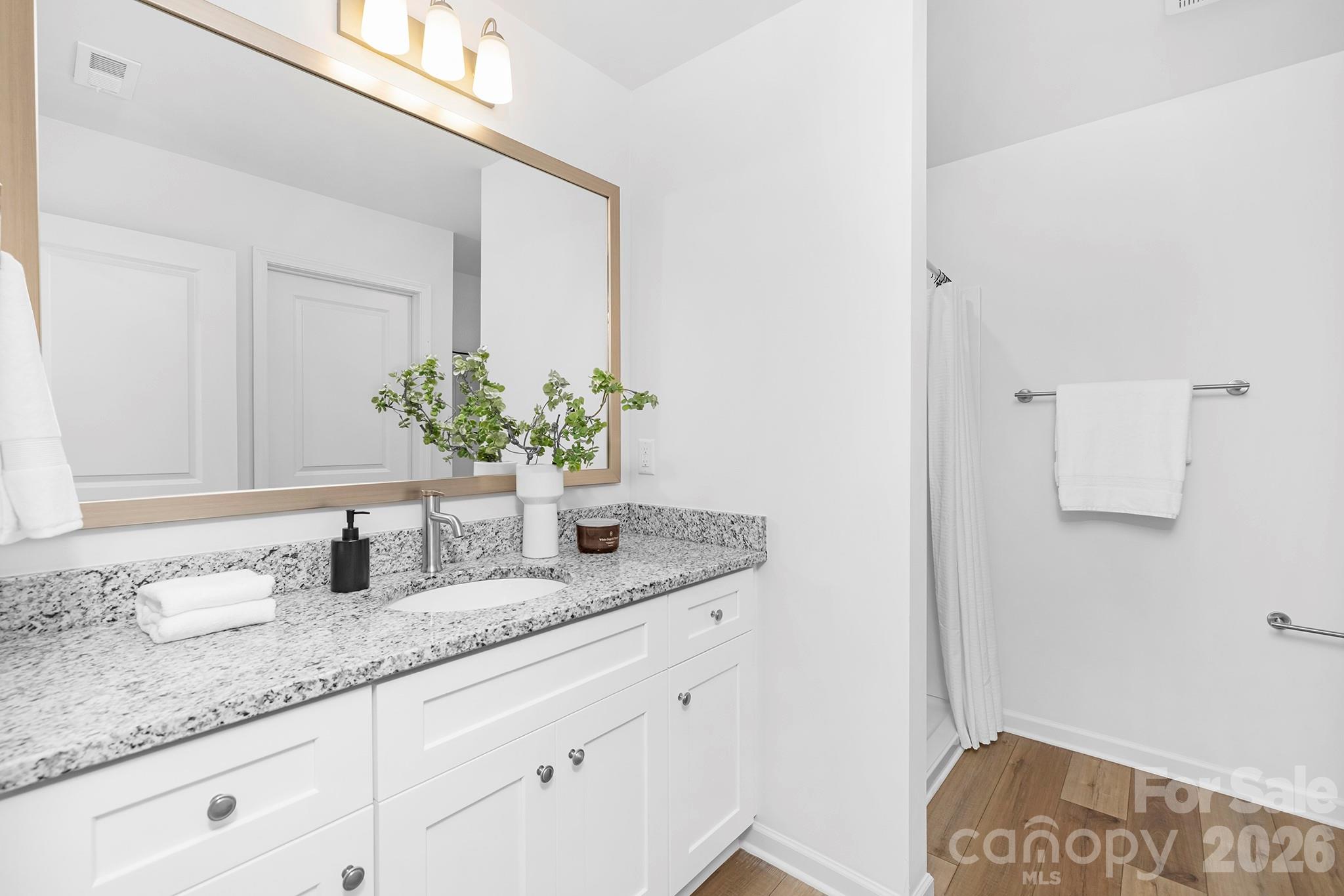 2807 17th Street Court NE