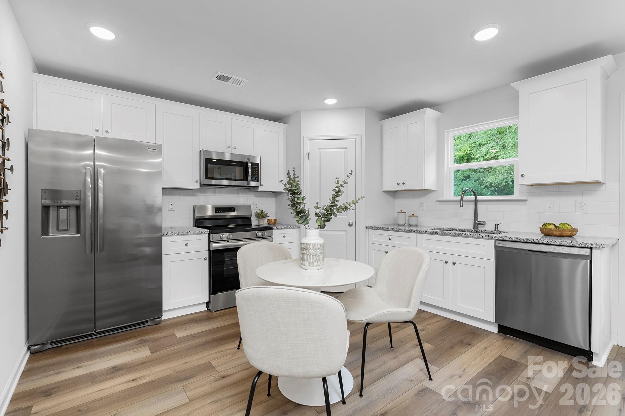 2807 17th Street Court NE