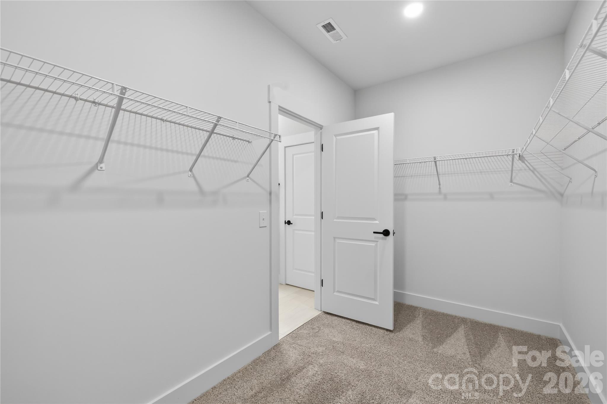 3883 12th Street NE