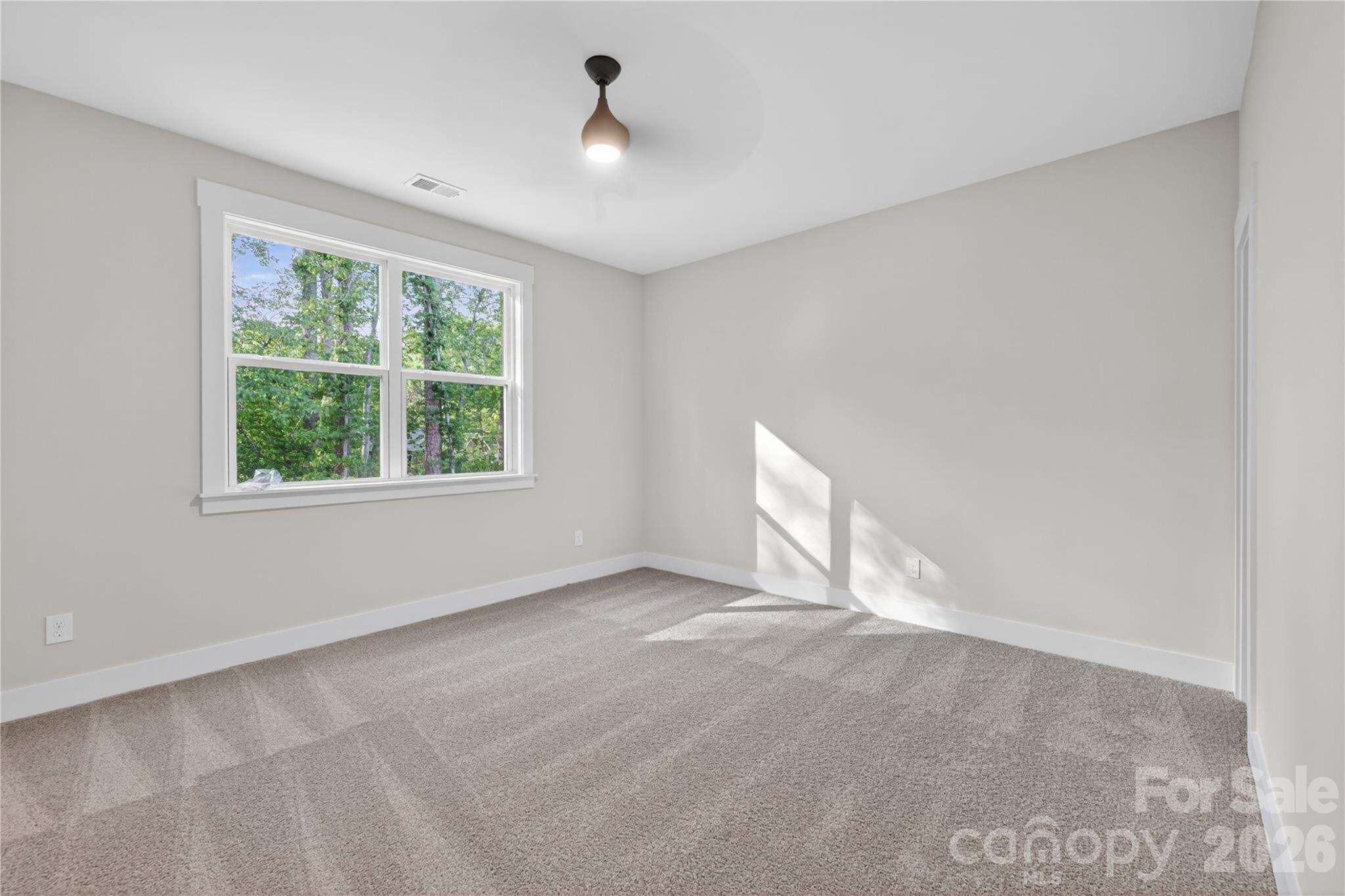 3883 12th Street NE