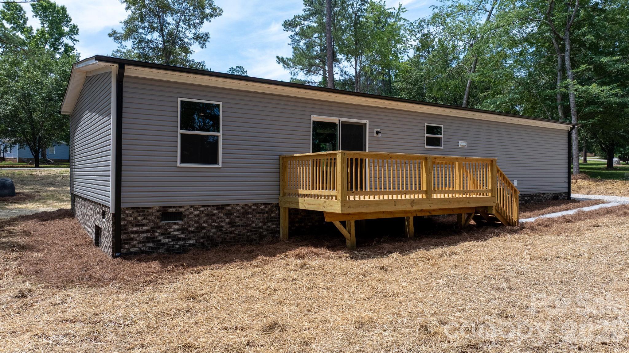 1331 Maiden Wood Circle