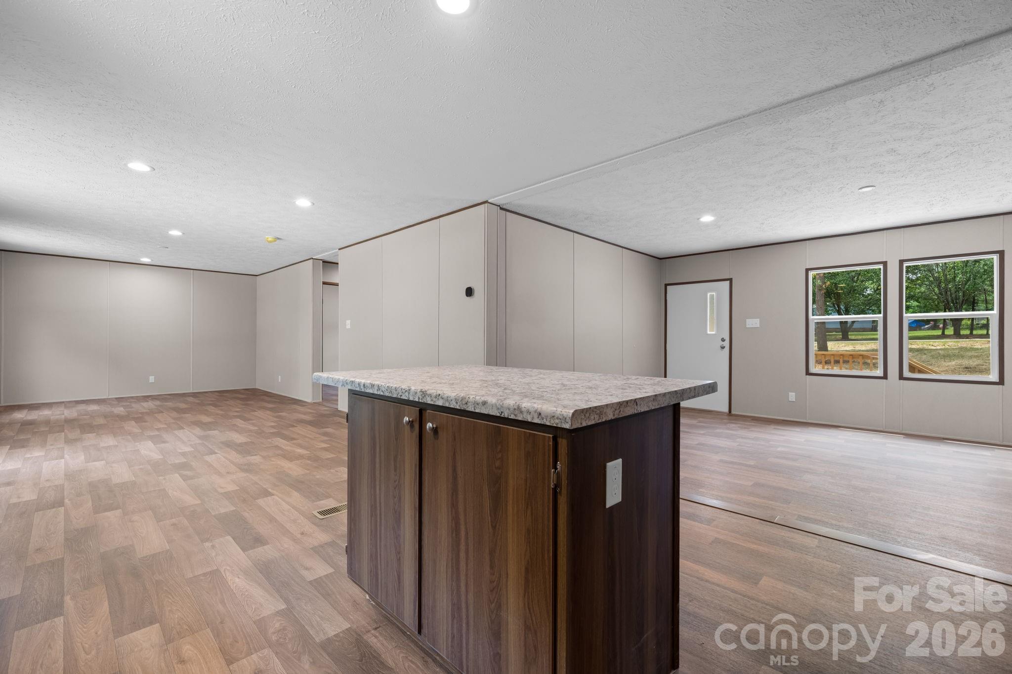 1331 Maiden Wood Circle