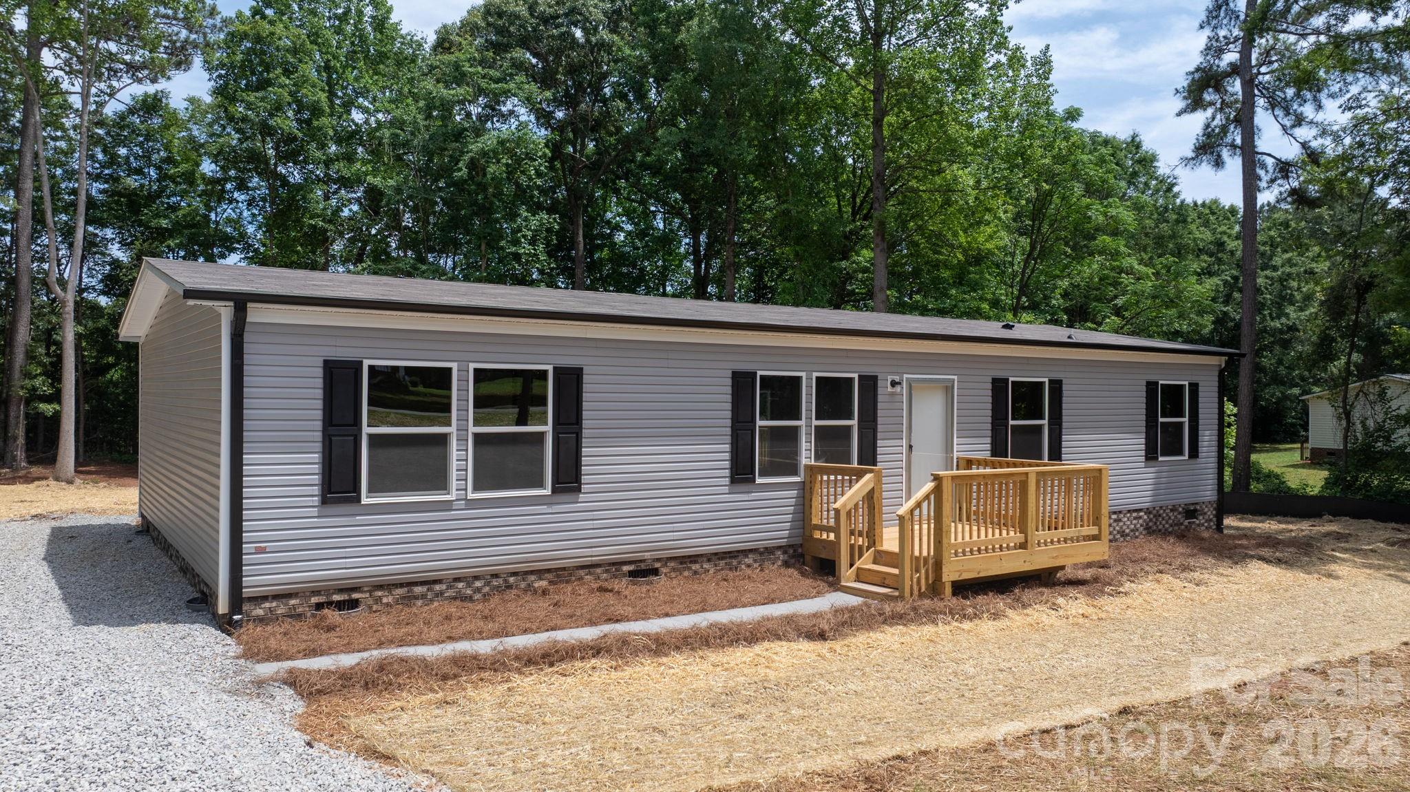 1331 Maiden Wood Circle
