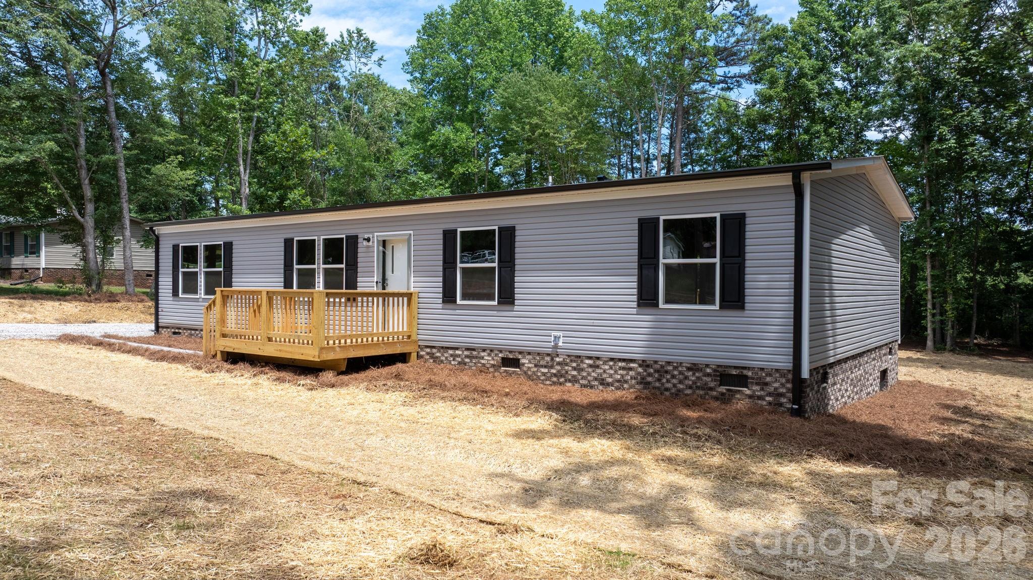 1331 Maiden Wood Circle