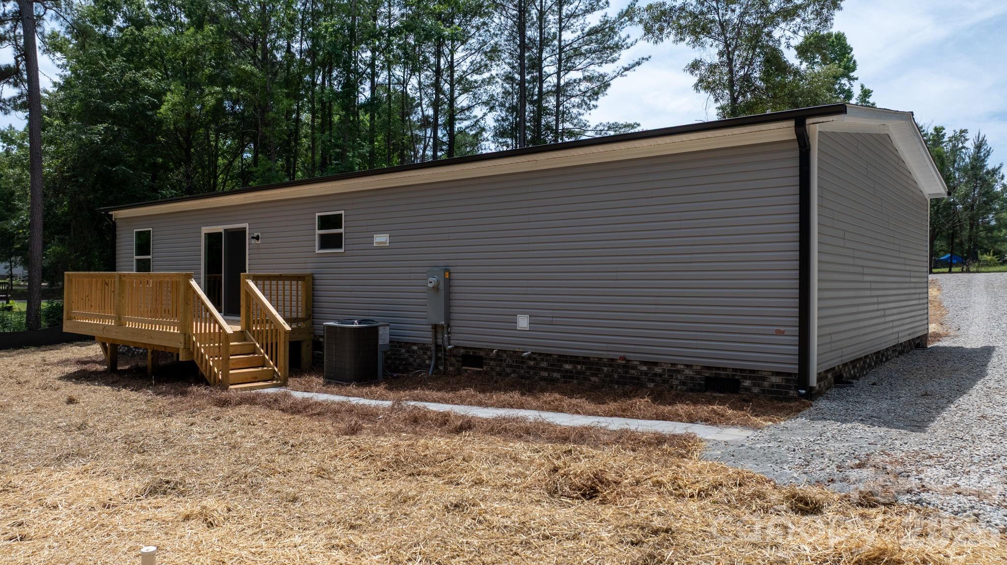 1331 Maiden Wood Circle