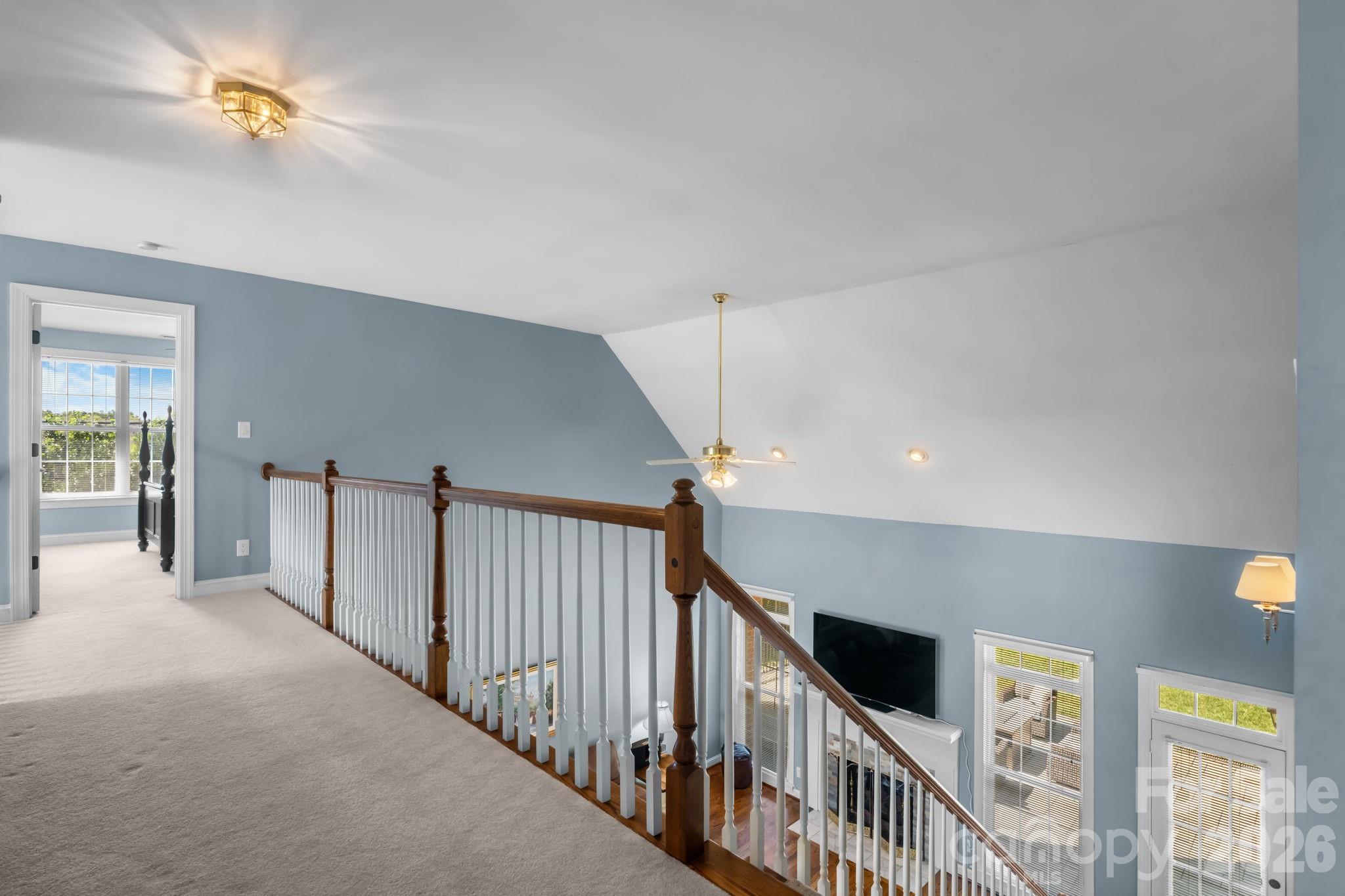 1025 N Shore Drive
