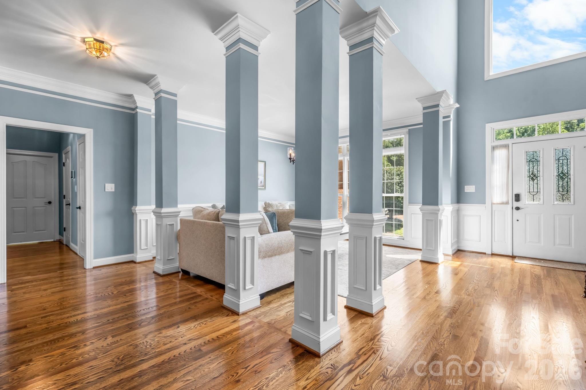 1025 N Shore Drive