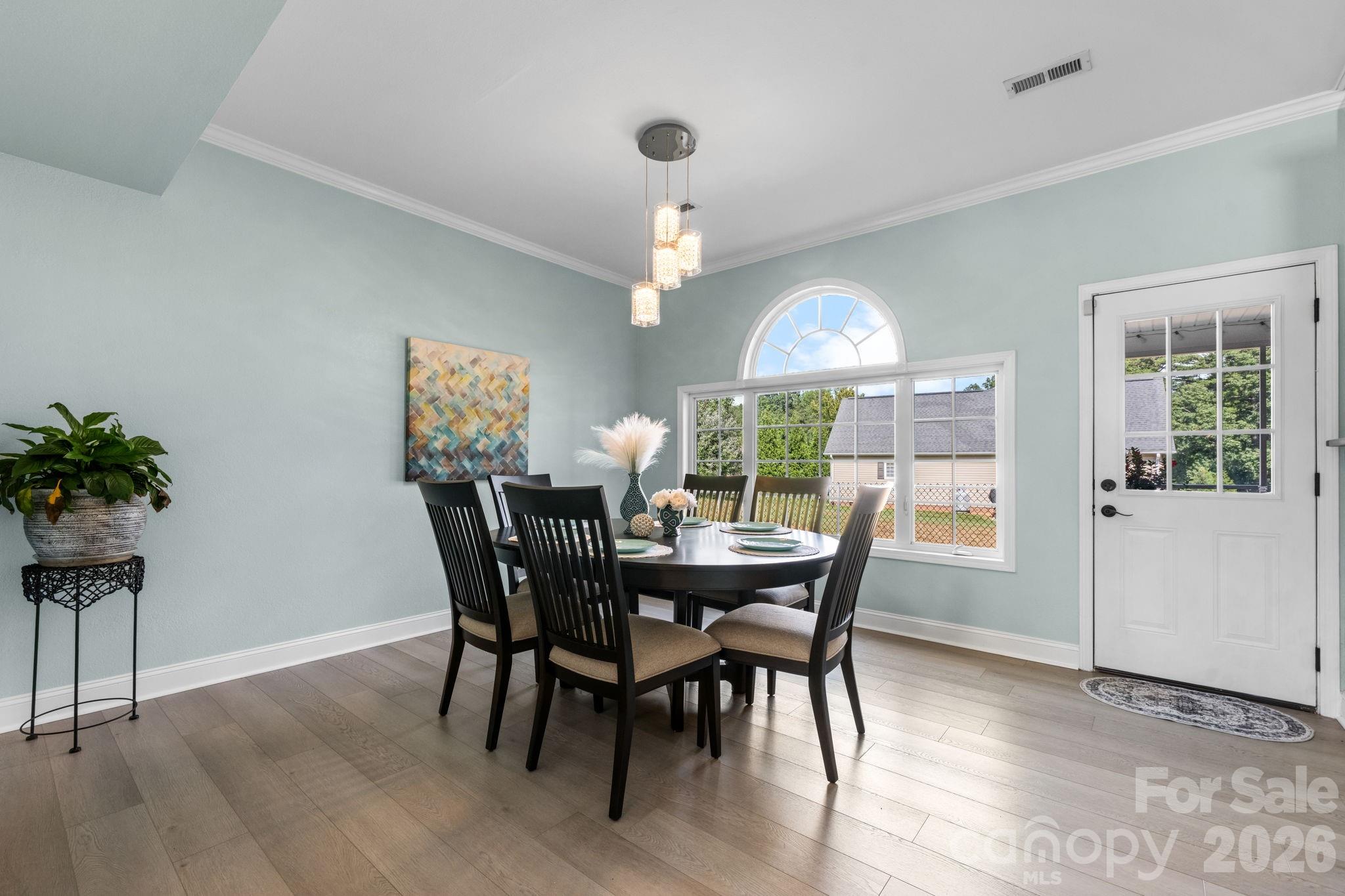 1360 Sweet briar Lane