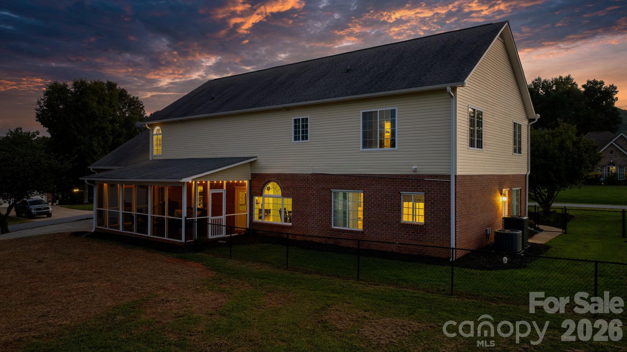 1360 Sweet briar Lane