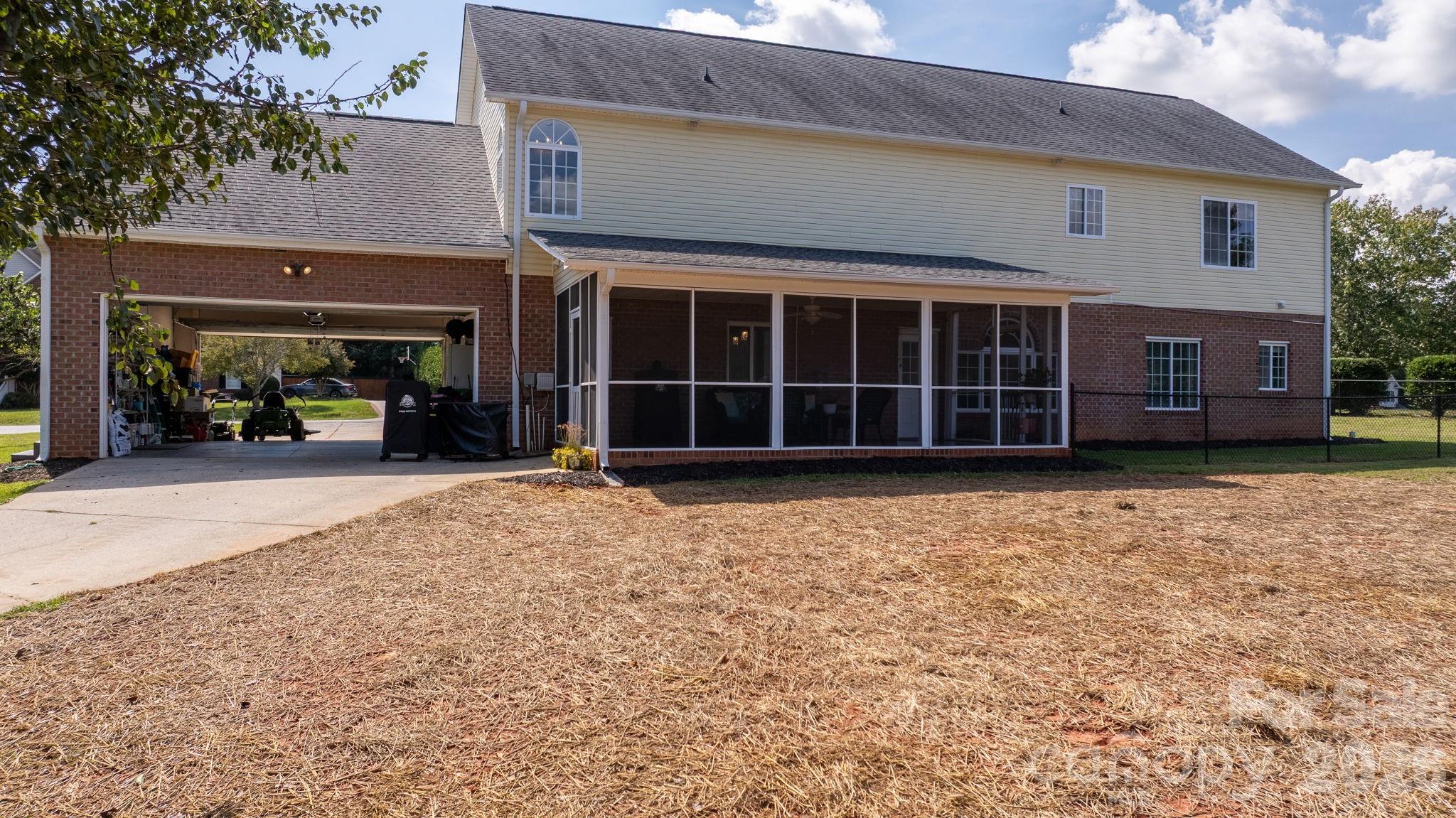 1360 Sweet briar Lane